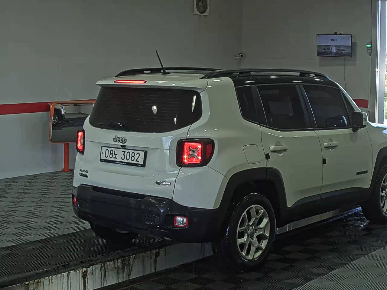 2016 - Jeep Renegade