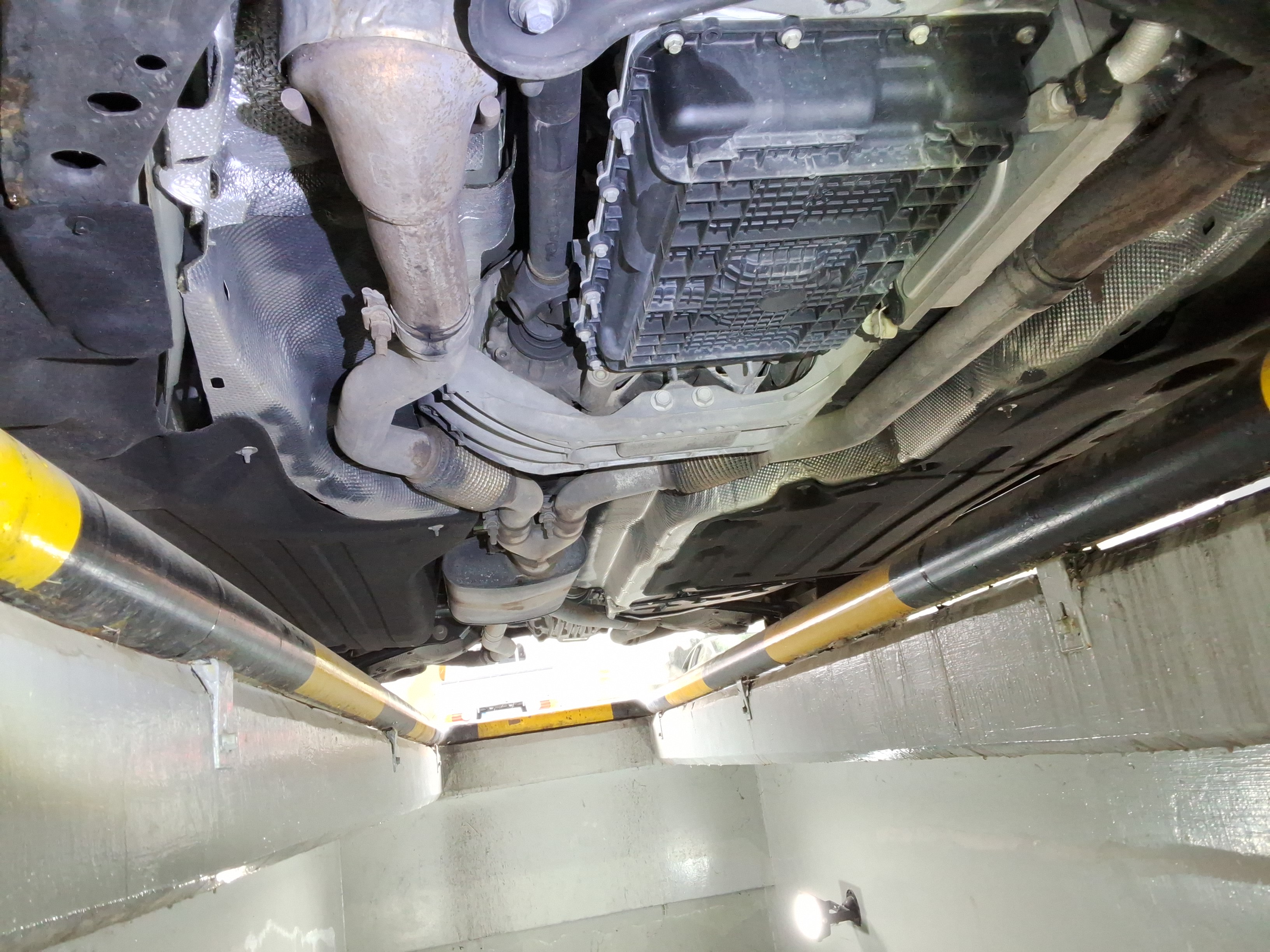 2021 - Ford Explorer