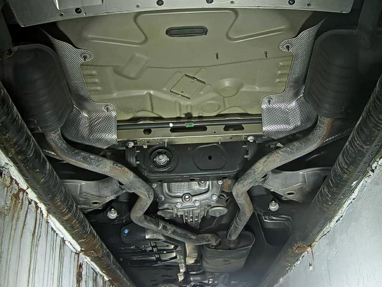 2021 - Ford Explorer