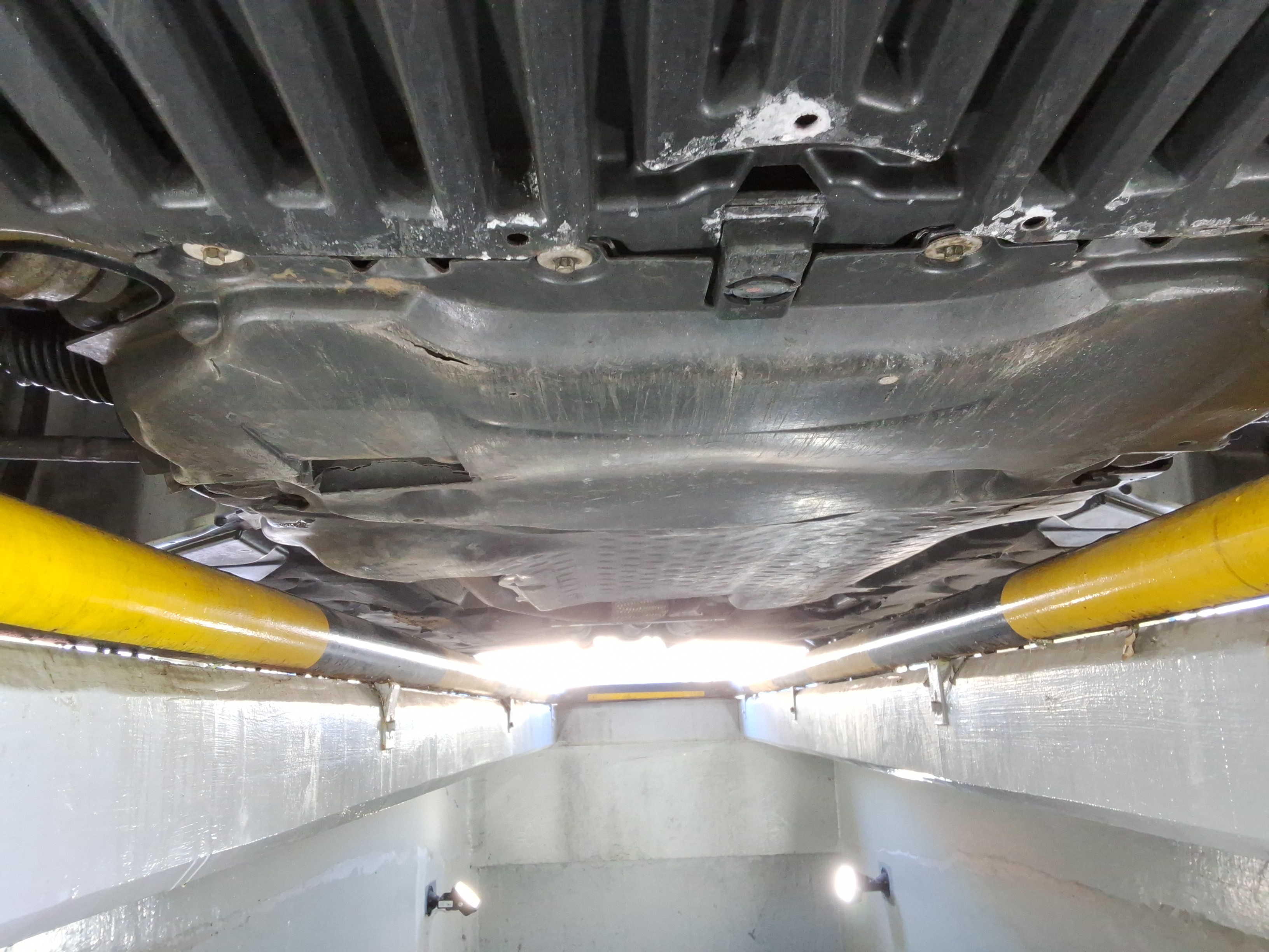 2014 - Mercedes-Benz E250