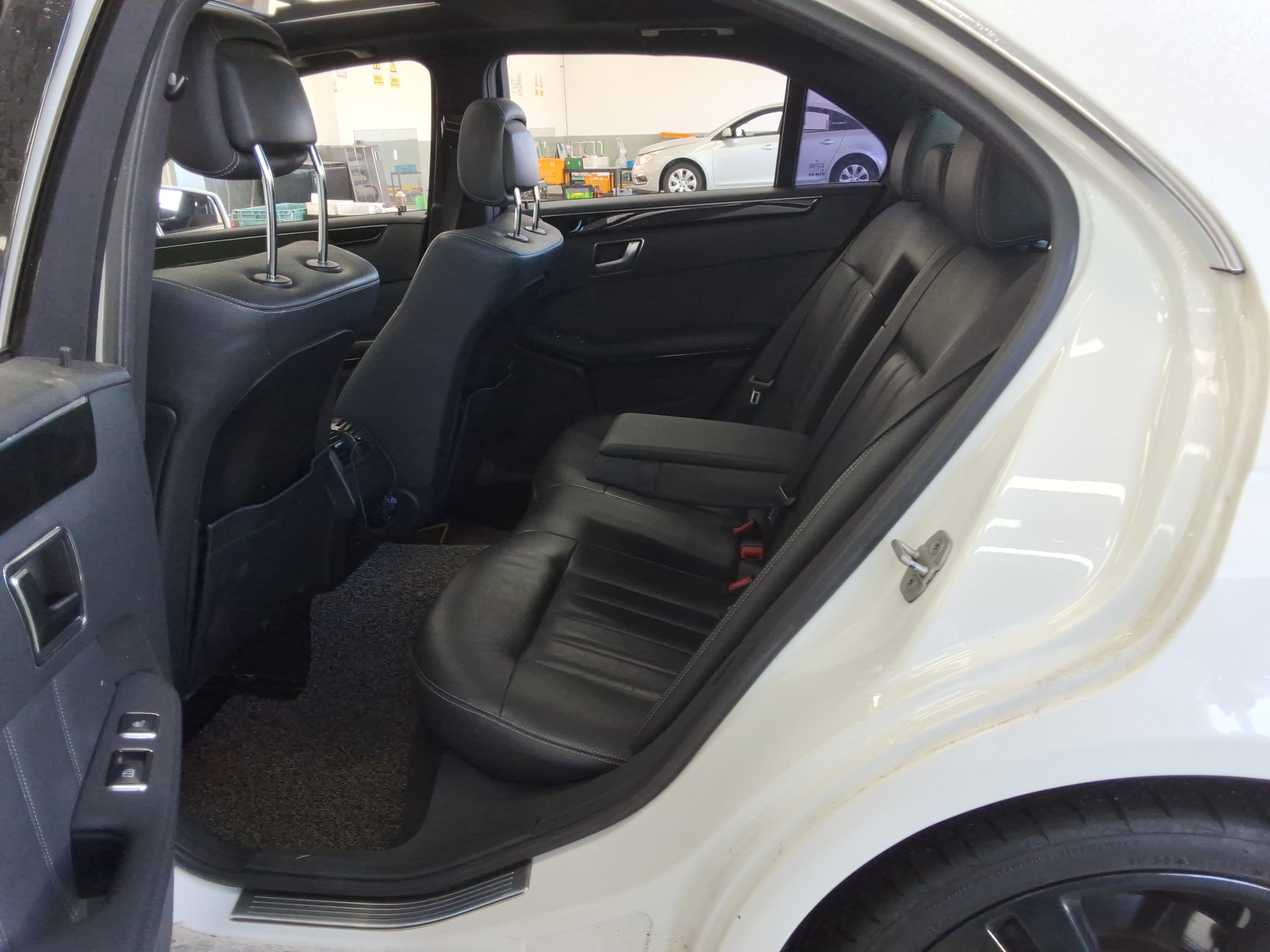 2014 - Mercedes-Benz E250