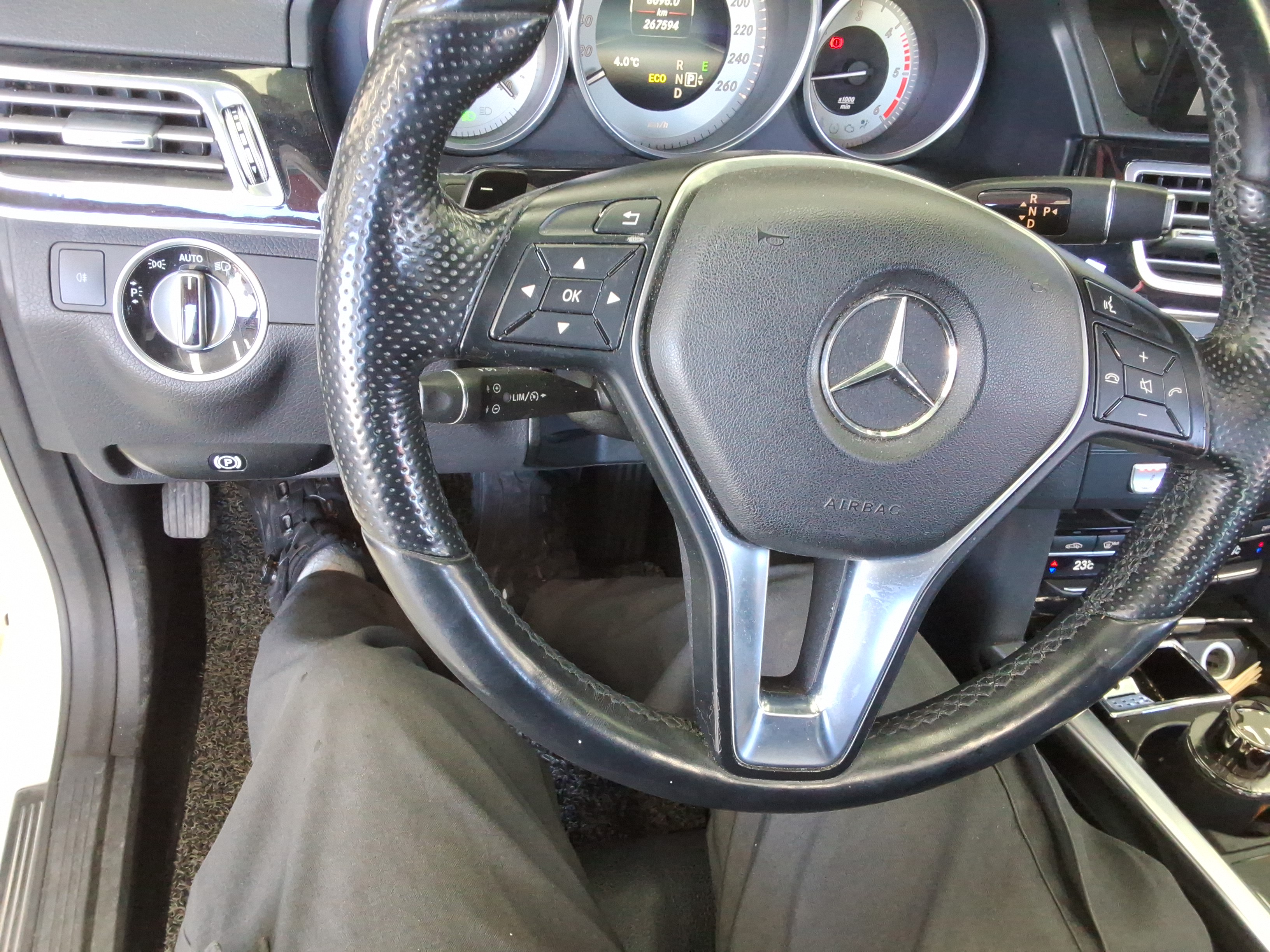 2014 - Mercedes-Benz E250