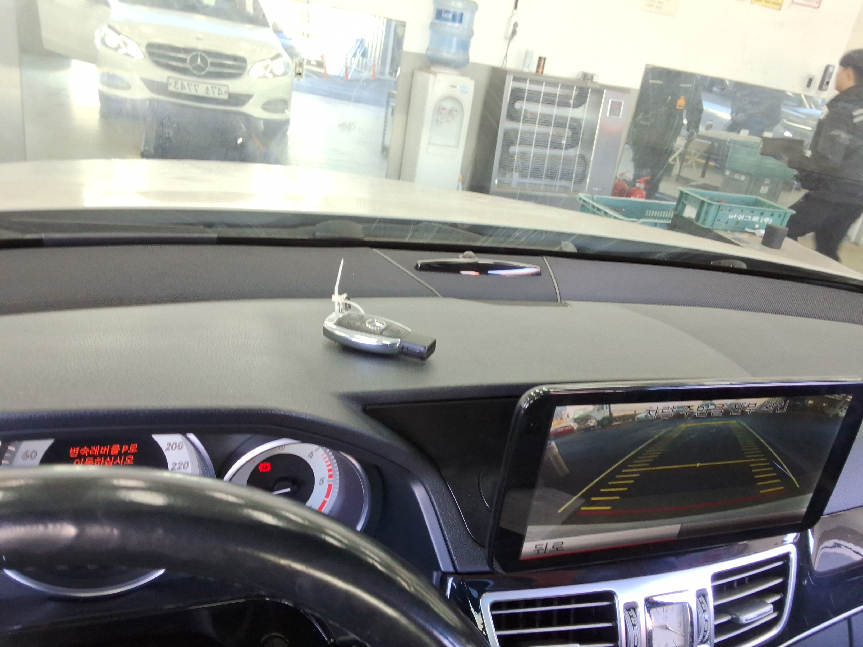 2014 - Mercedes-Benz E250