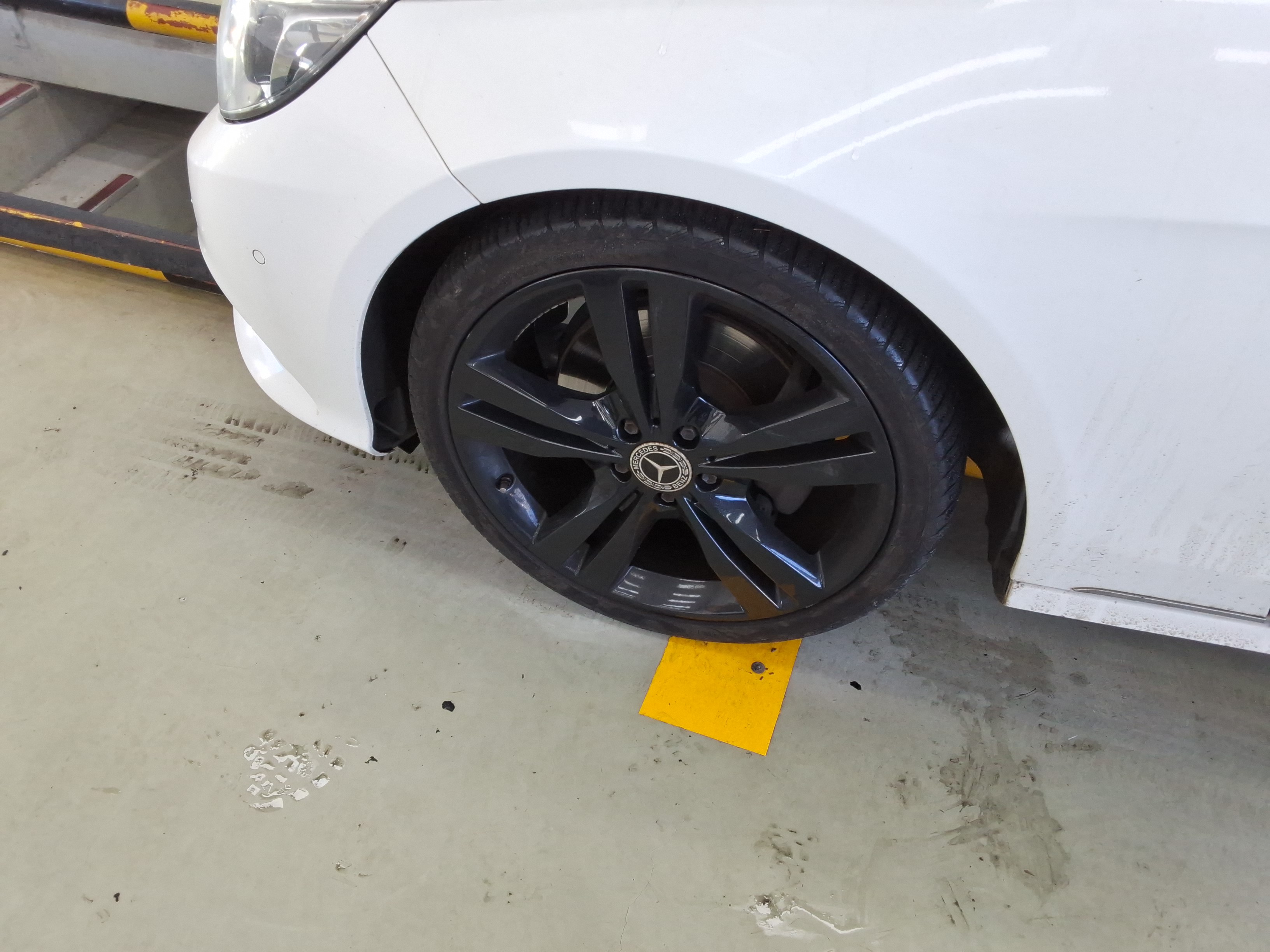 2014 - Mercedes-Benz E250