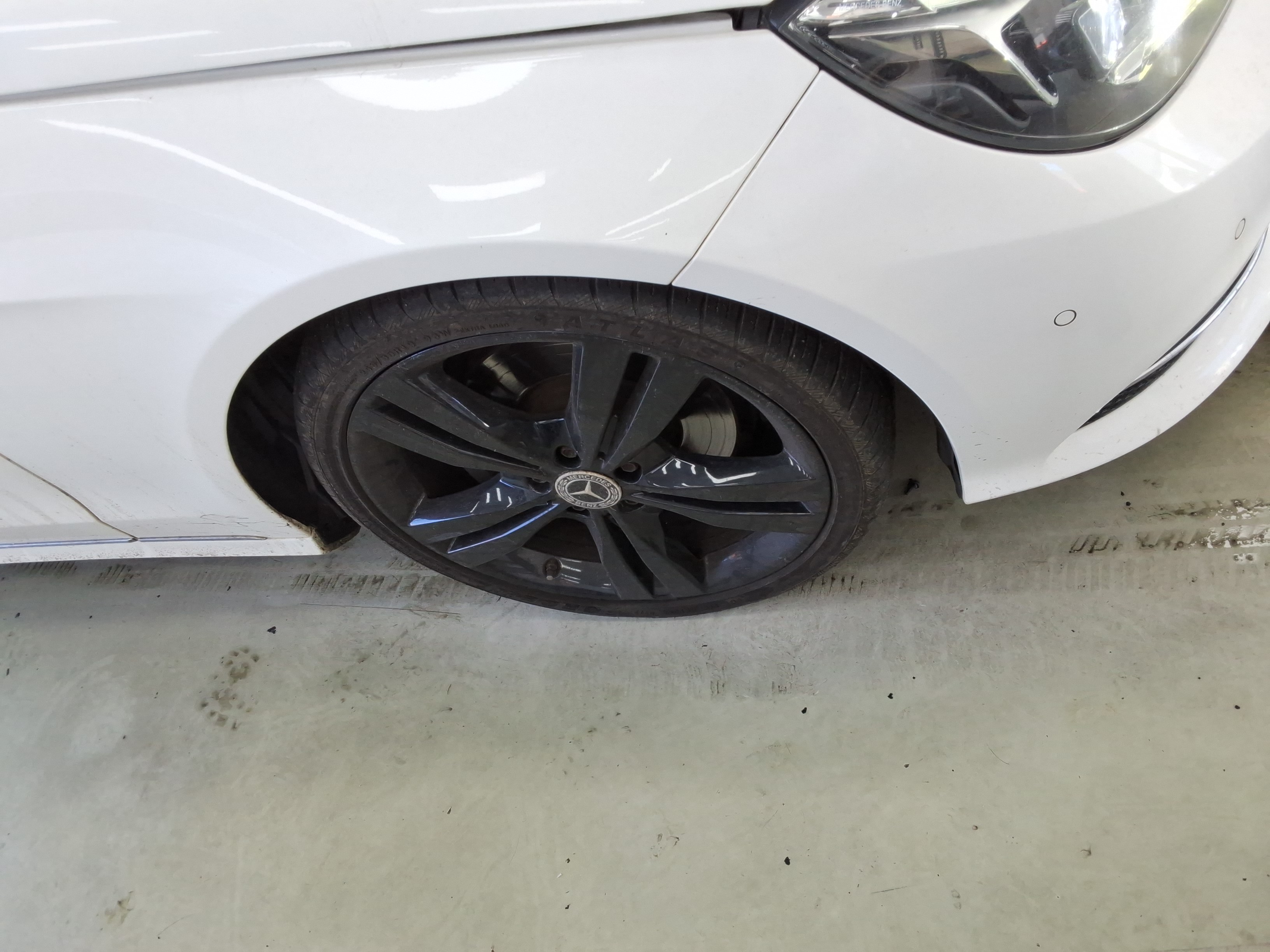 2014 - Mercedes-Benz E250