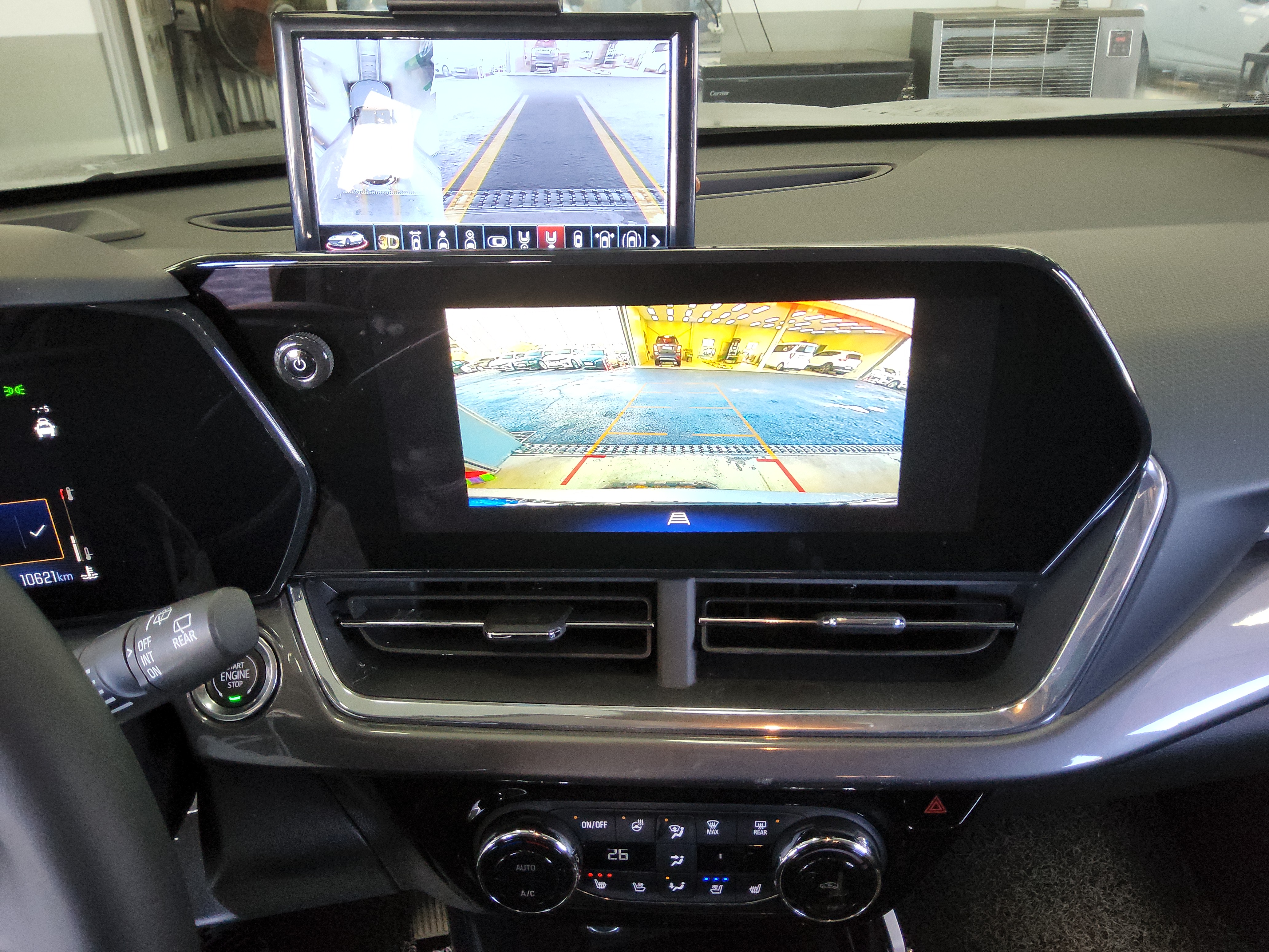 2025 - Chevrolet Trax