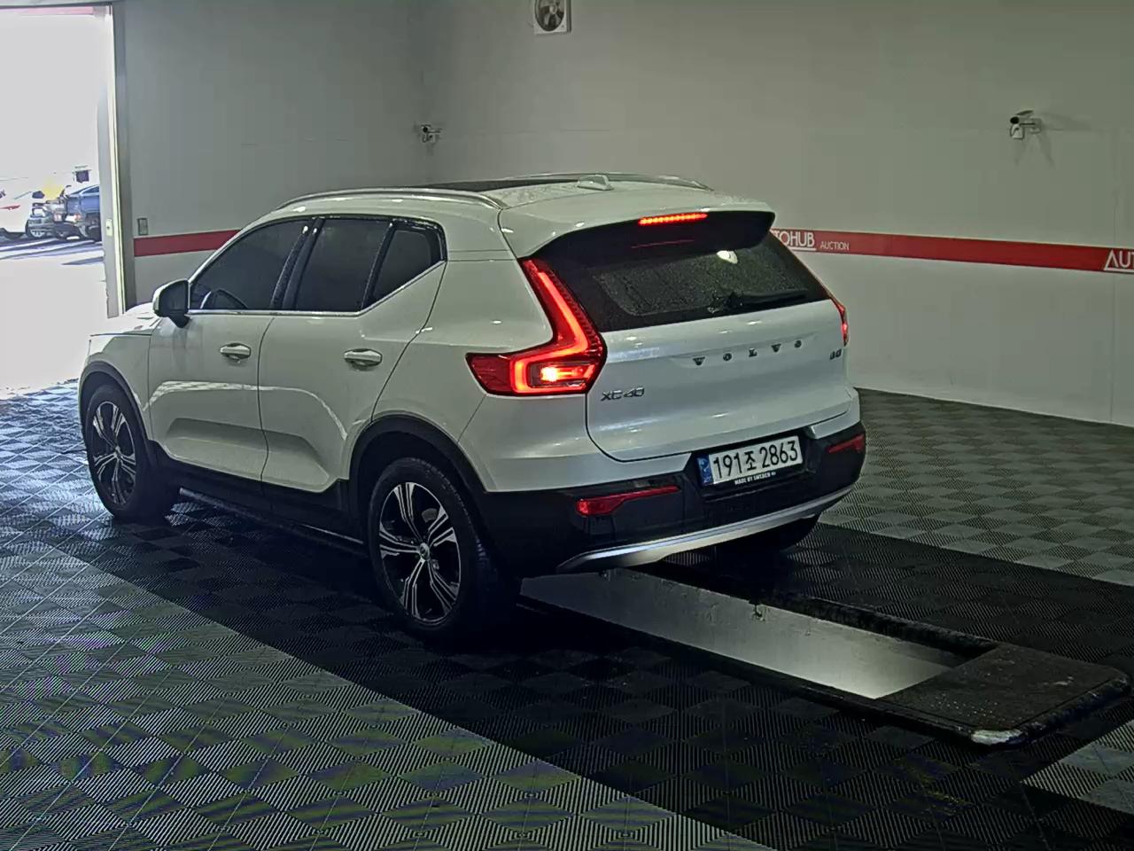 2021 - Volvo XC40