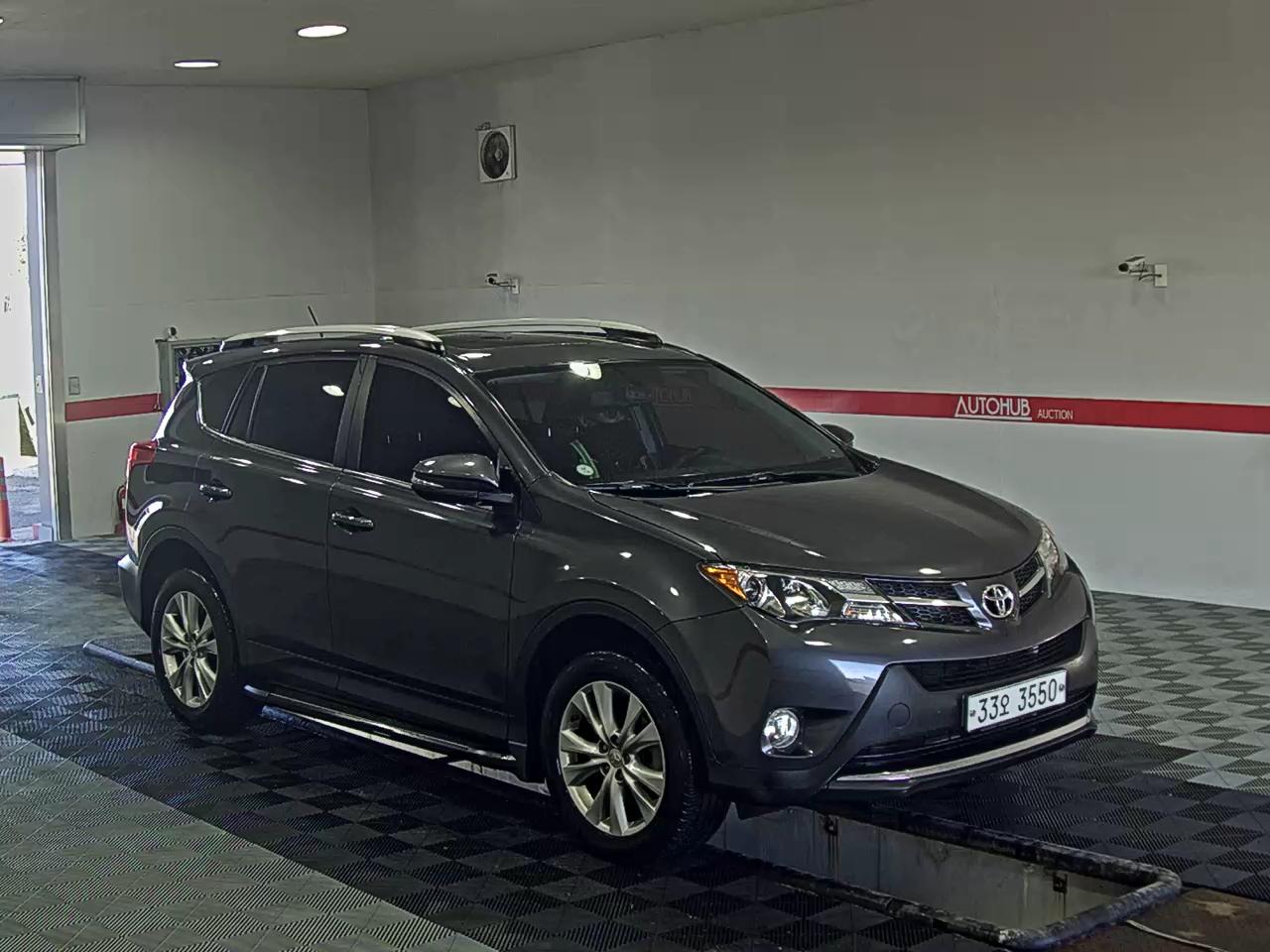 2014 - Toyota RAV4