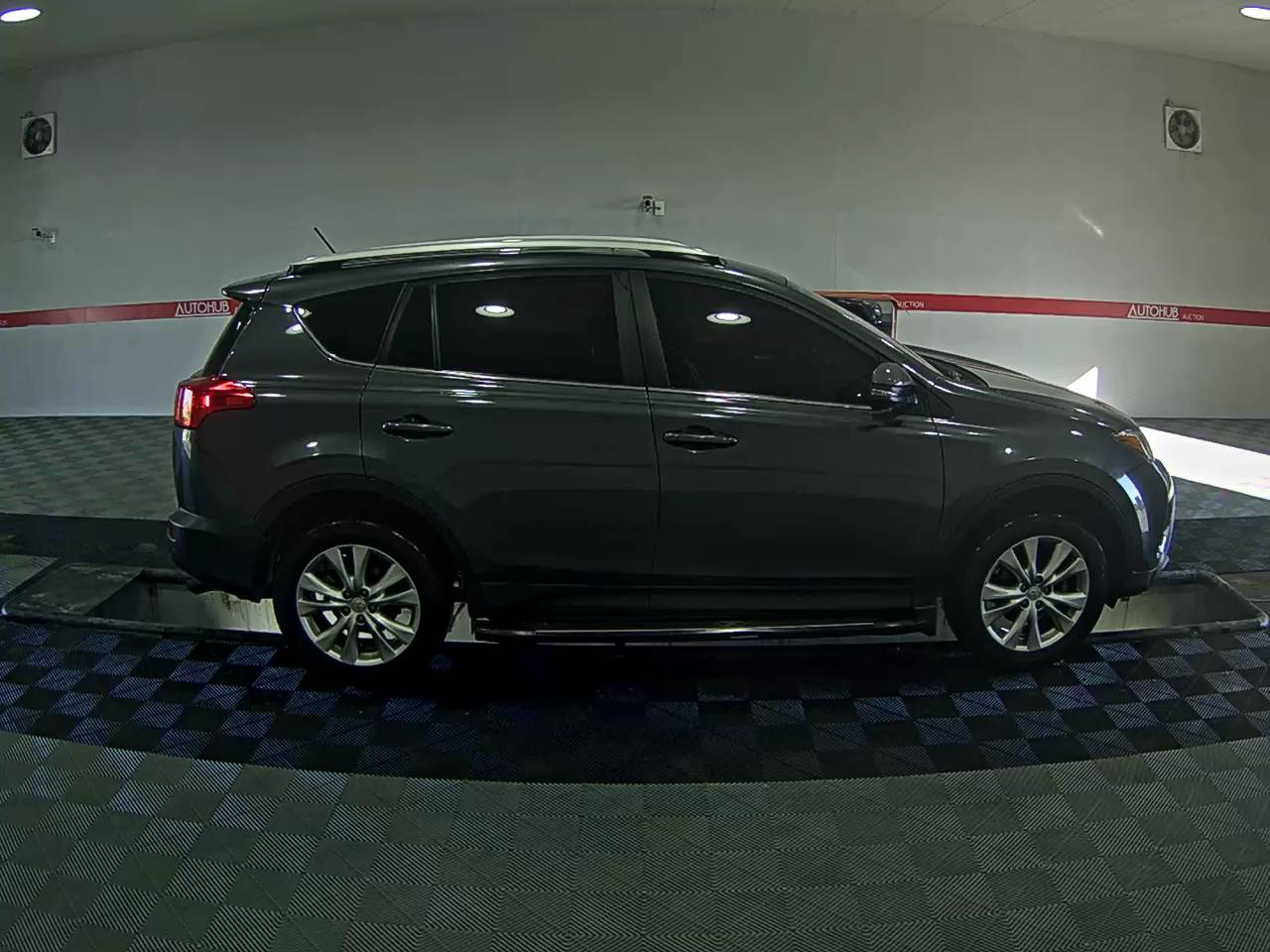 2014 - Toyota RAV4