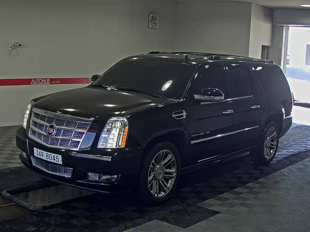 캐딜락 에스컬레이드 ESV ()