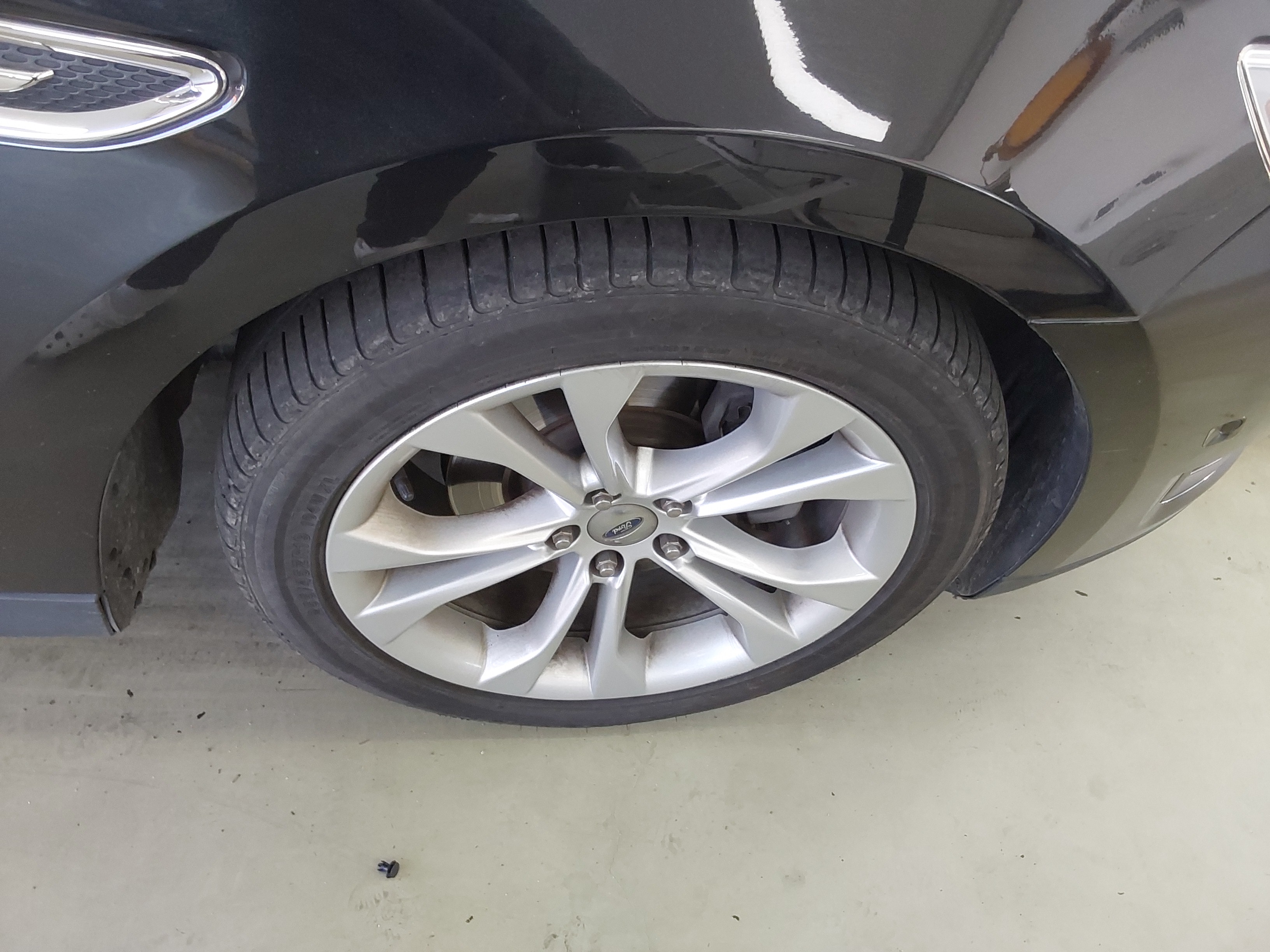 2013 - Ford New Taurus