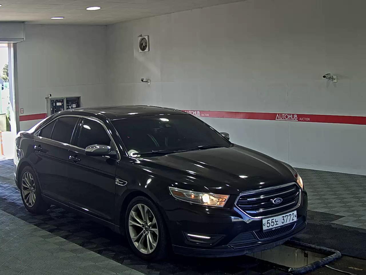 2013 - Ford New Taurus