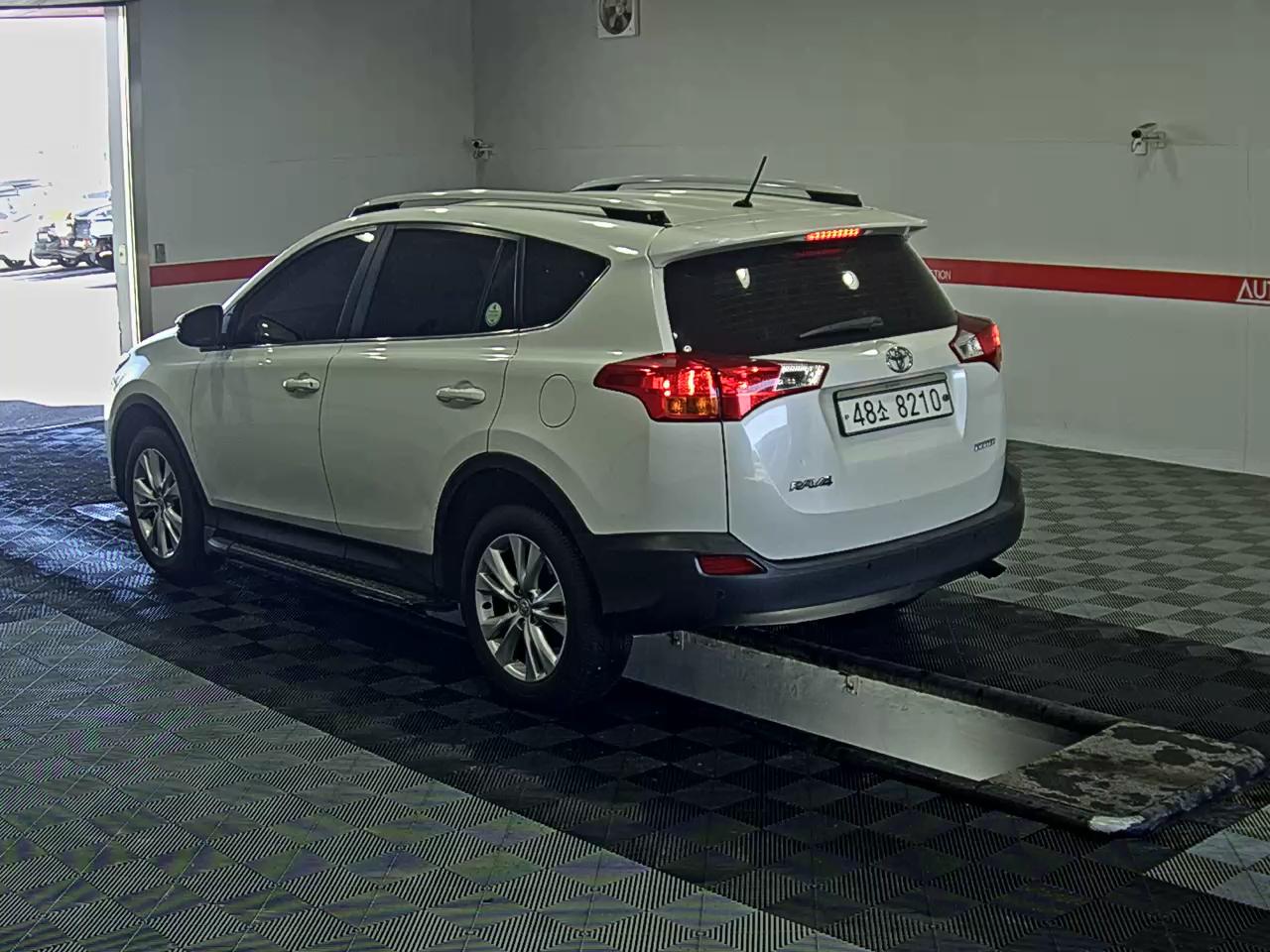2014 - Toyota RAV4