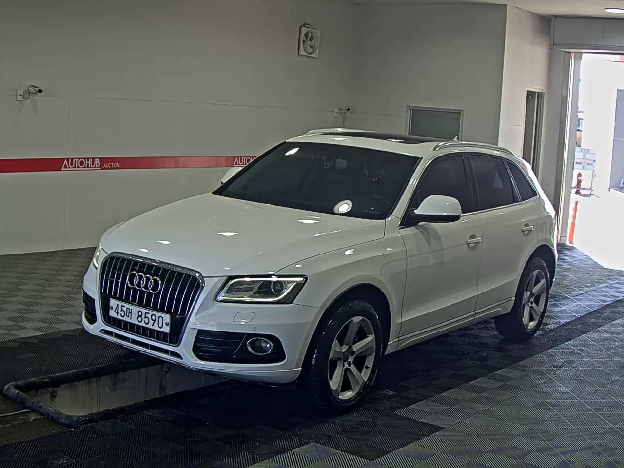 아우디 Q5 TDI 다이나믹 8R ()