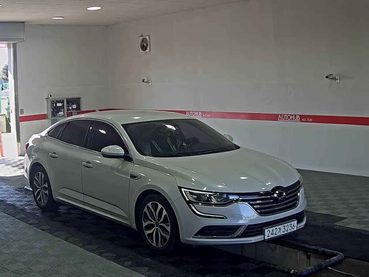 2016 - Renault Samsung SM6