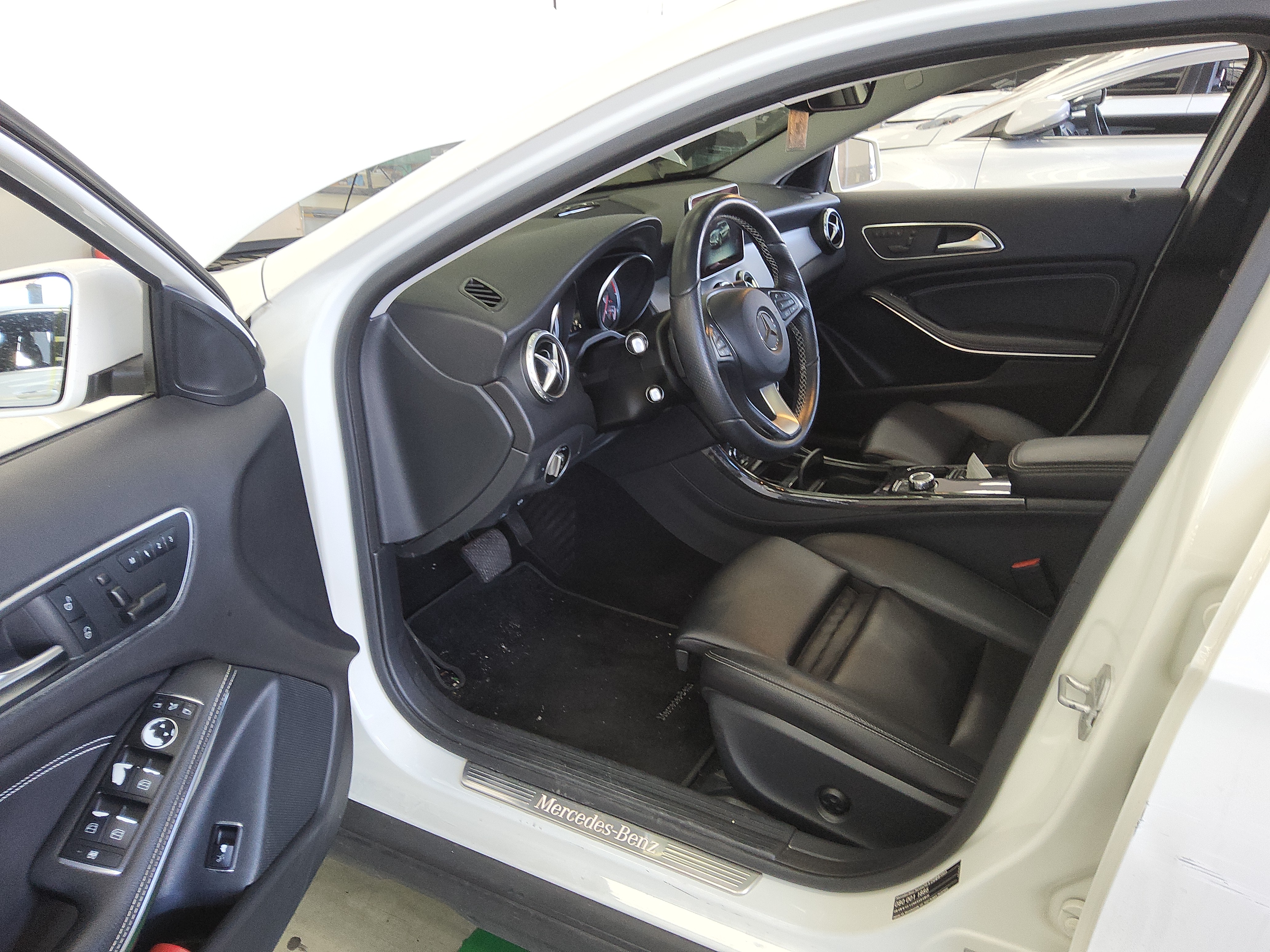 2016 - Mercedes-Benz GLA200