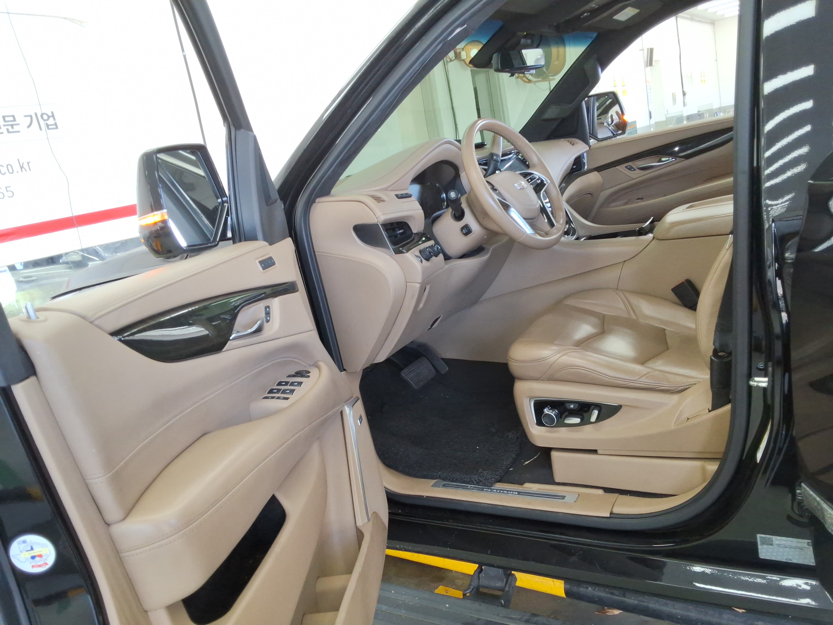 2019 - Cadillac Escalade