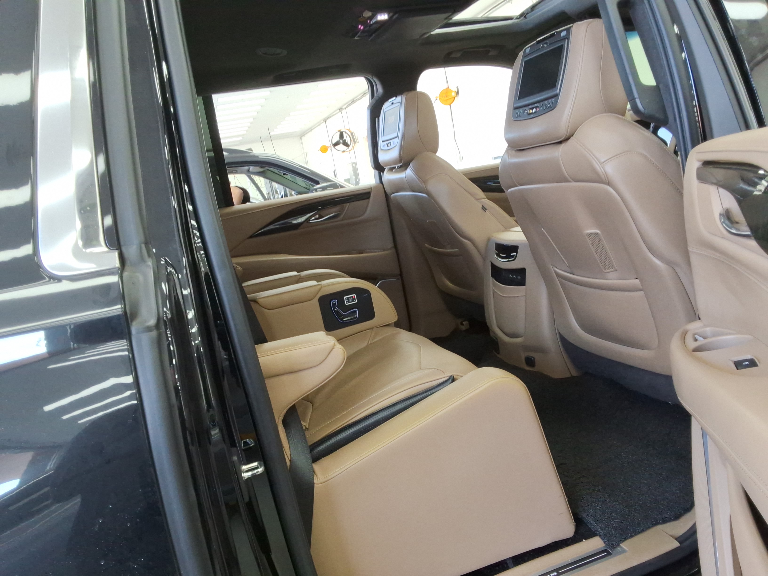 2019 - Cadillac Escalade