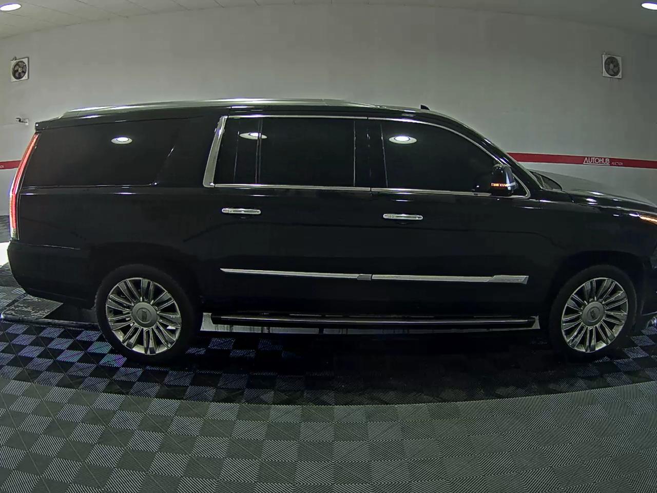 2019 - Cadillac Escalade