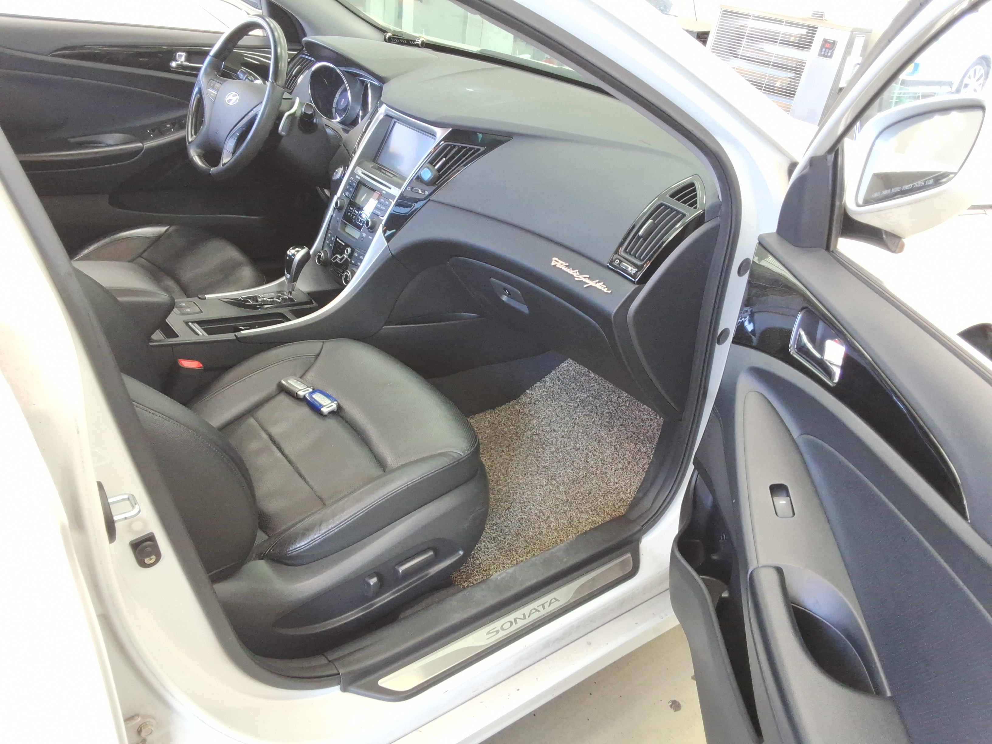 2011 - Hyundai Sonata