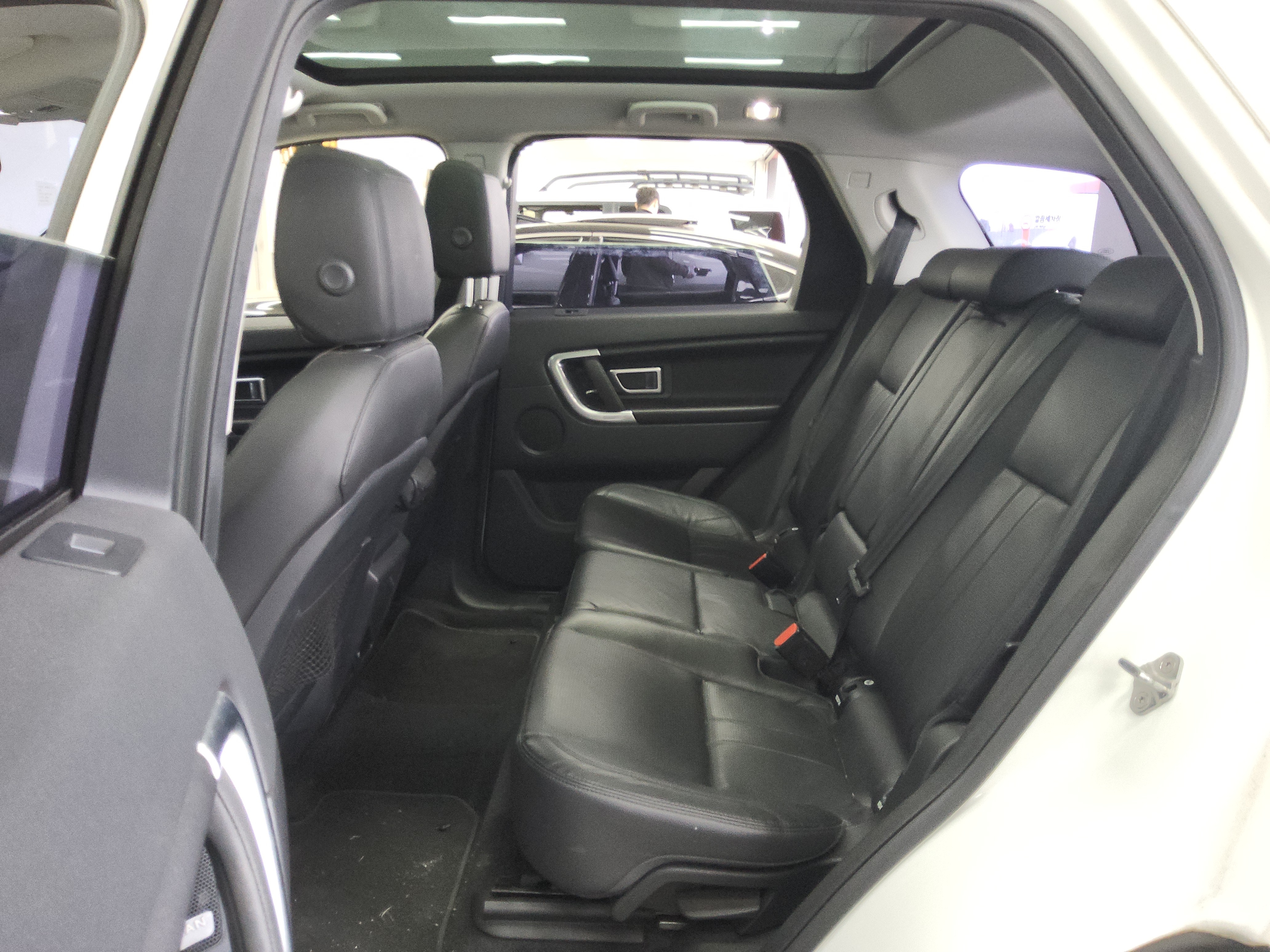 2018 - Land Rover Discovery