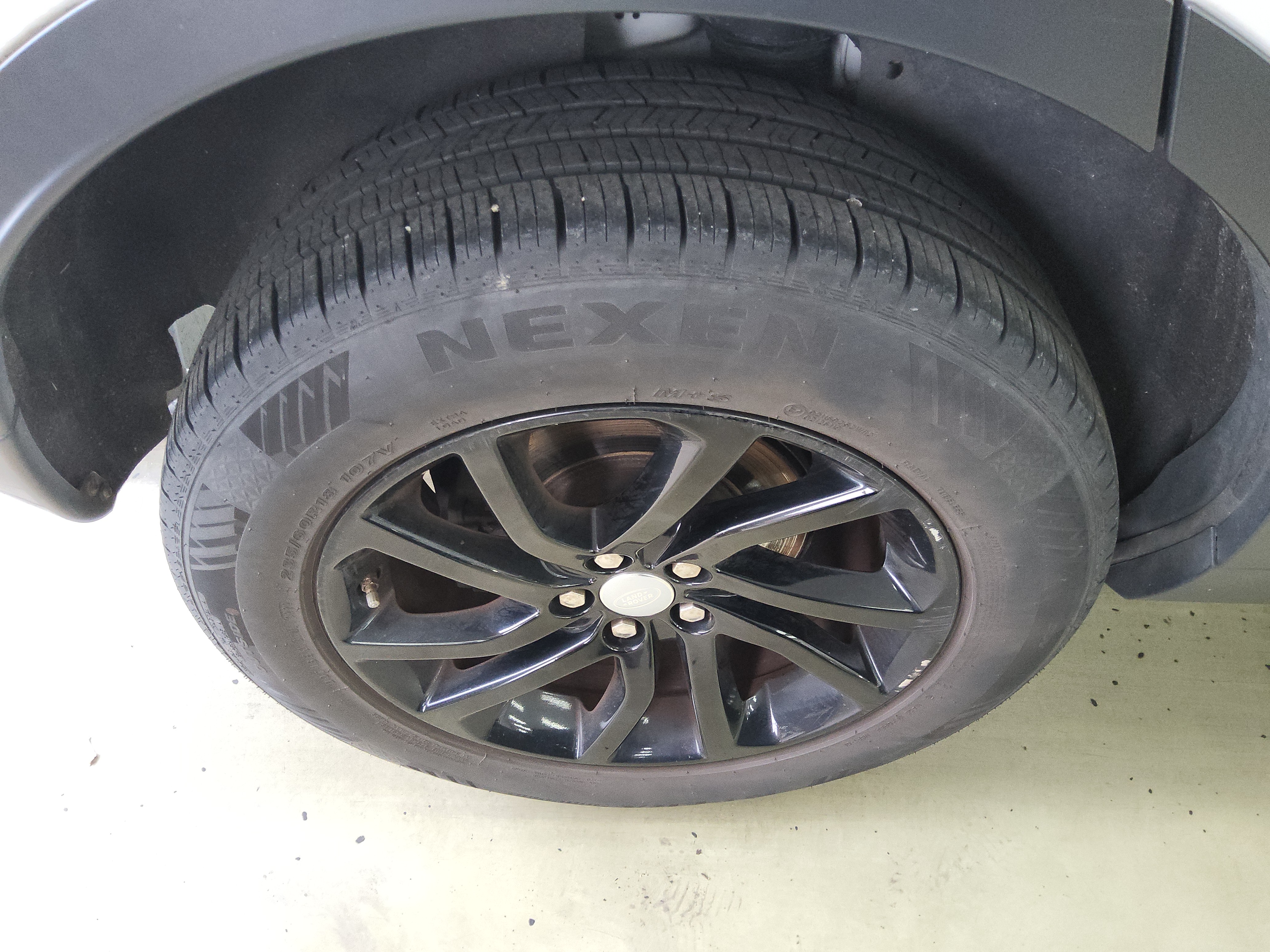 2018 - Land Rover Discovery