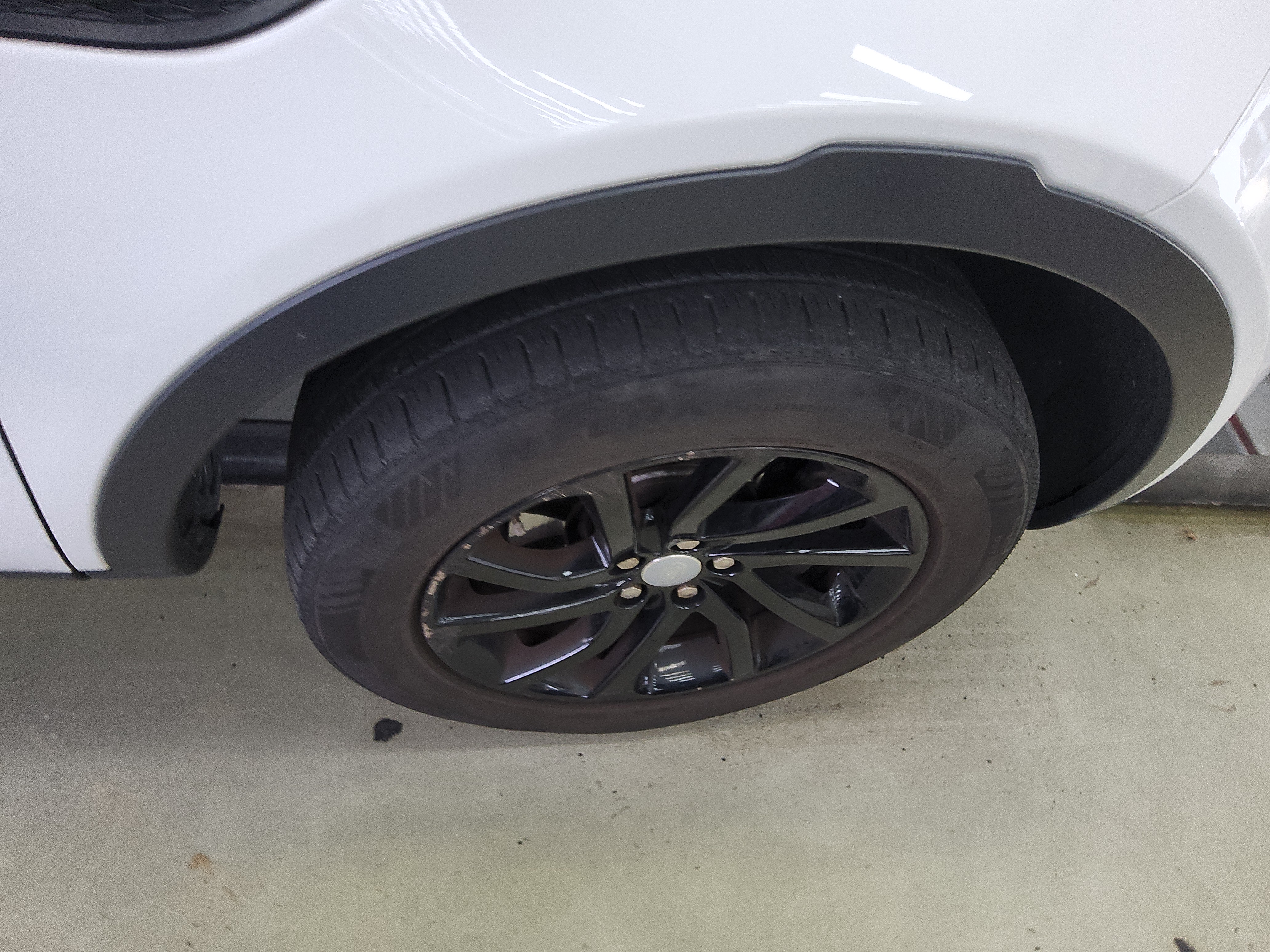 2018 - Land Rover Discovery