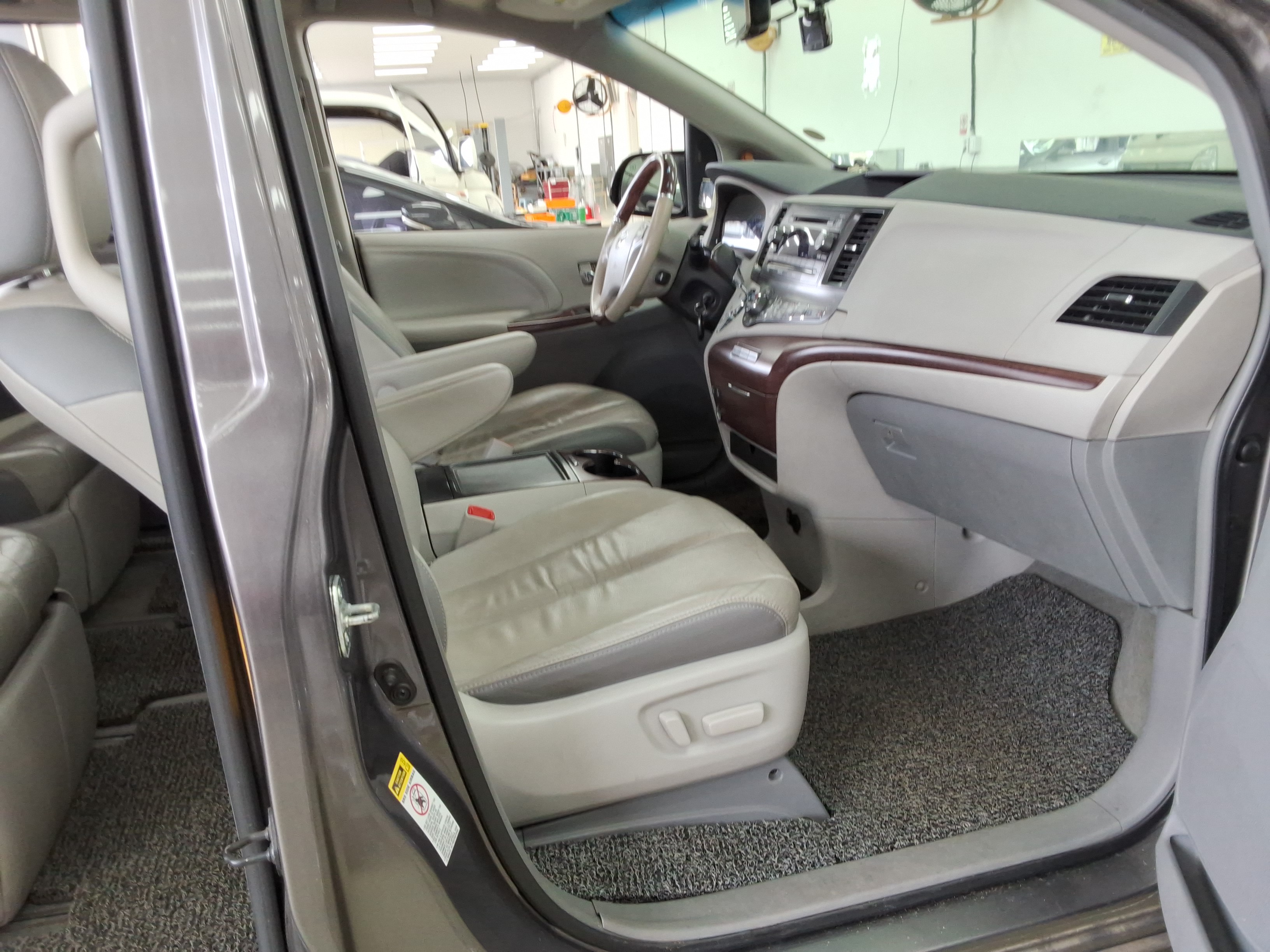 2012 - Toyota Sienna