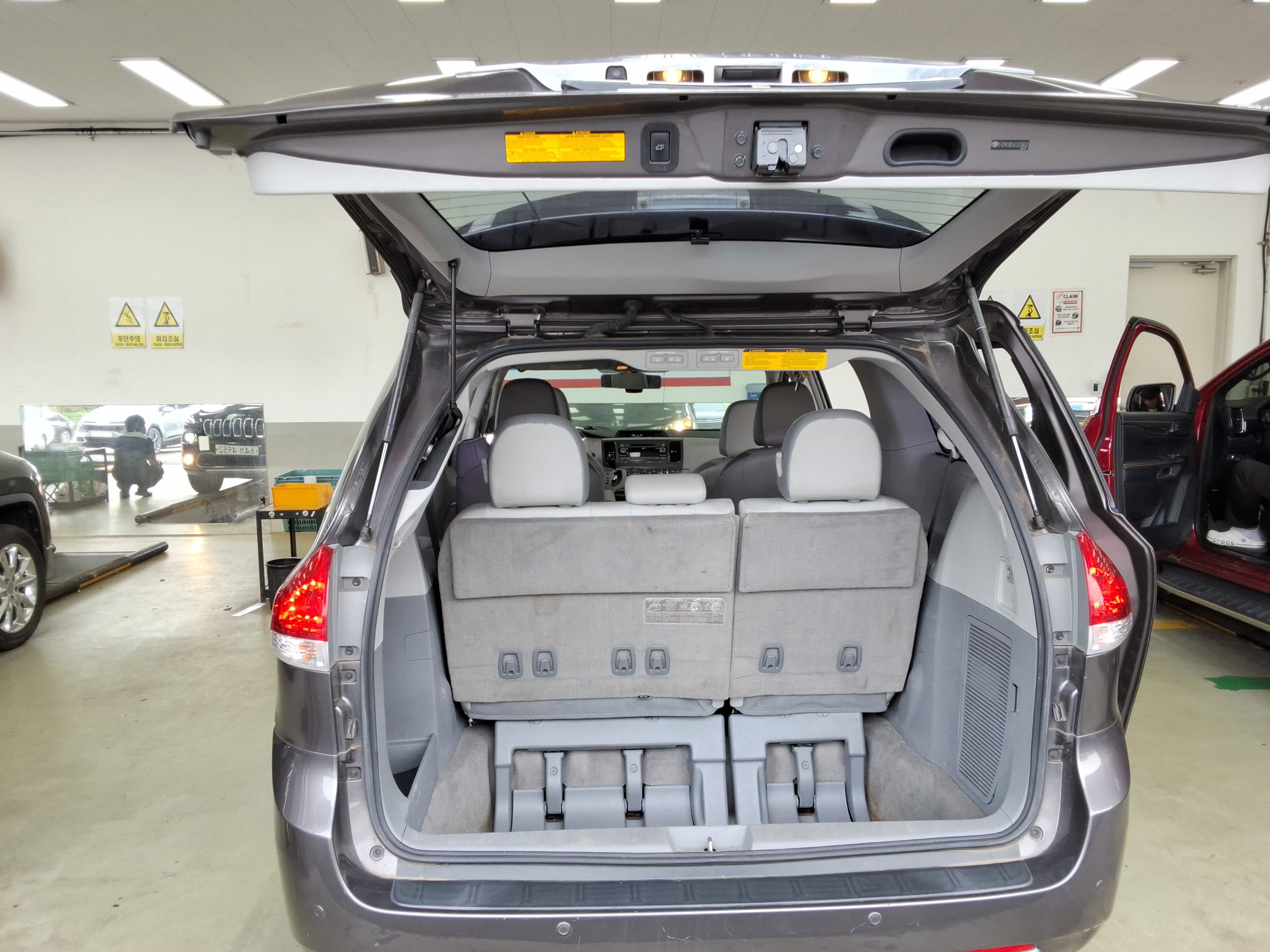 2012 - Toyota Sienna