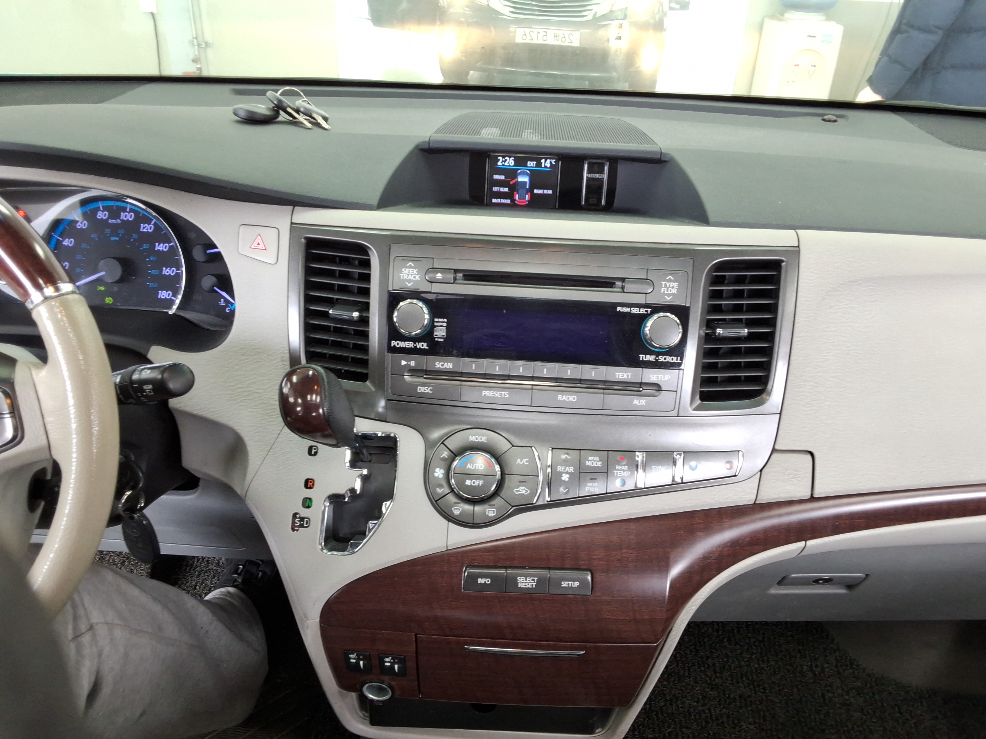 2012 - Toyota Sienna