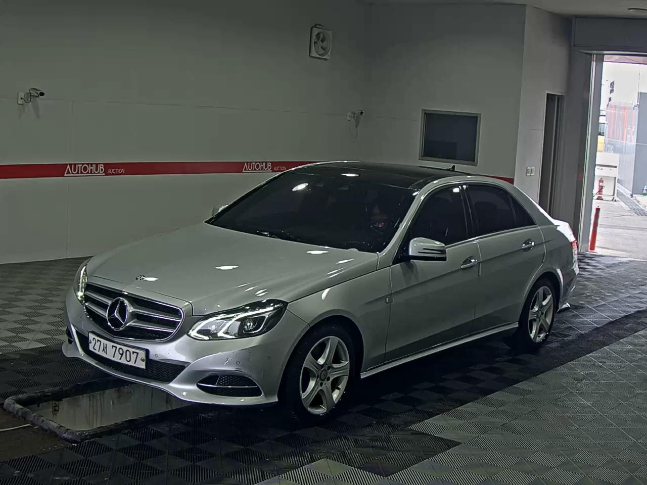 벤츠 클래스 E250 CDI W212 ()