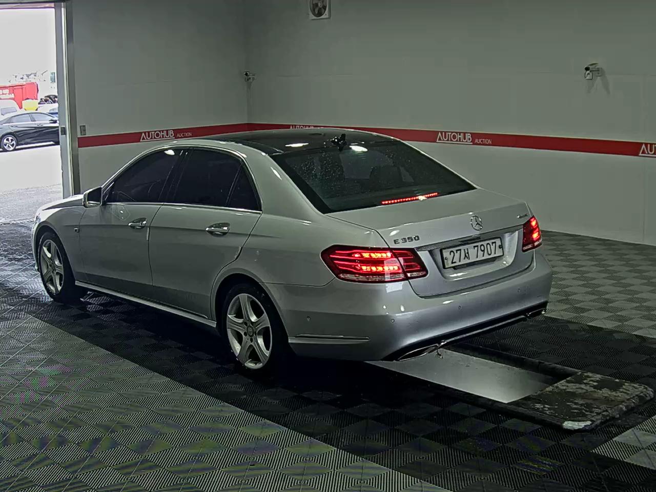 2014 - Mercedes-Benz E250