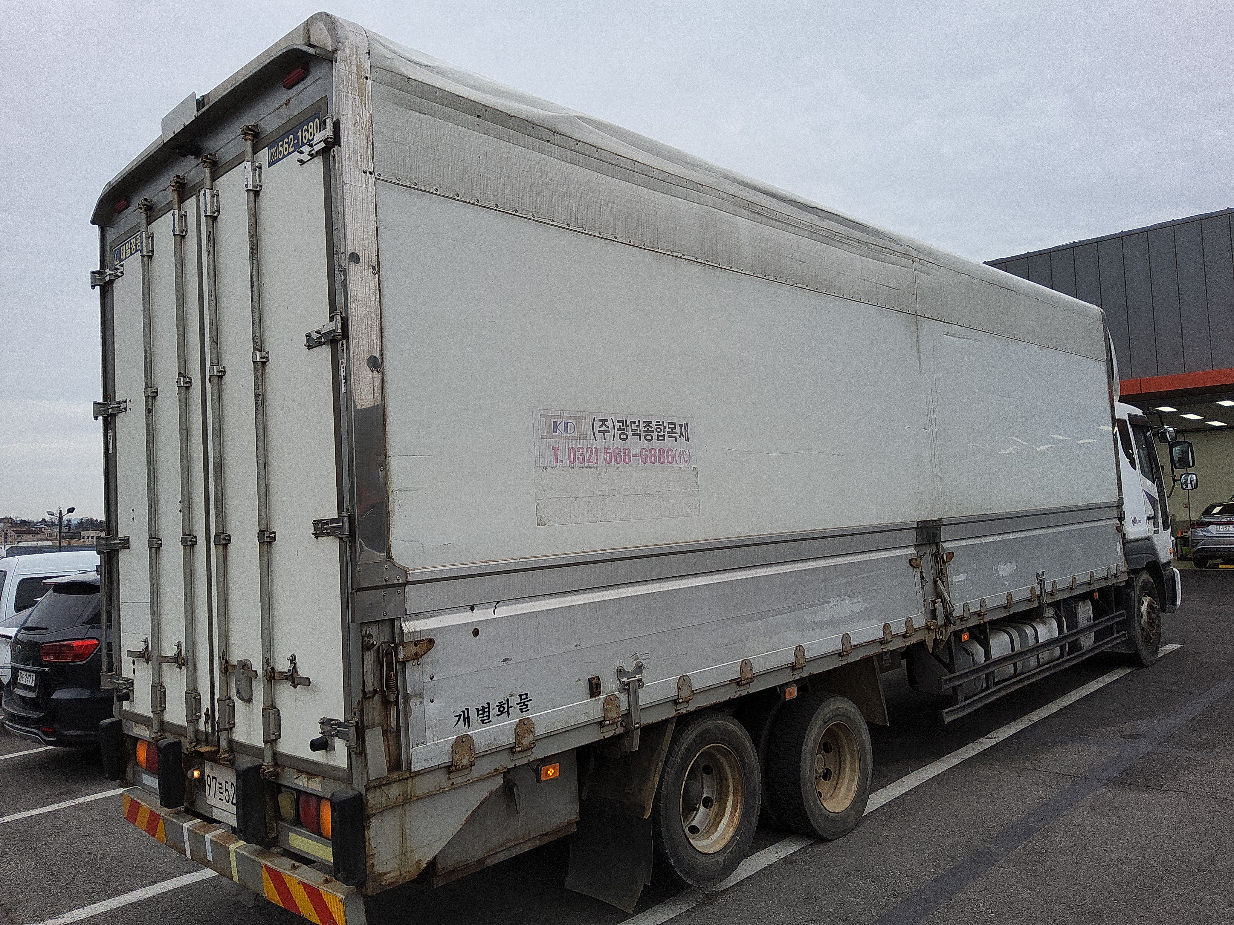 2012 - Tata Daewoo Mid-size Truck