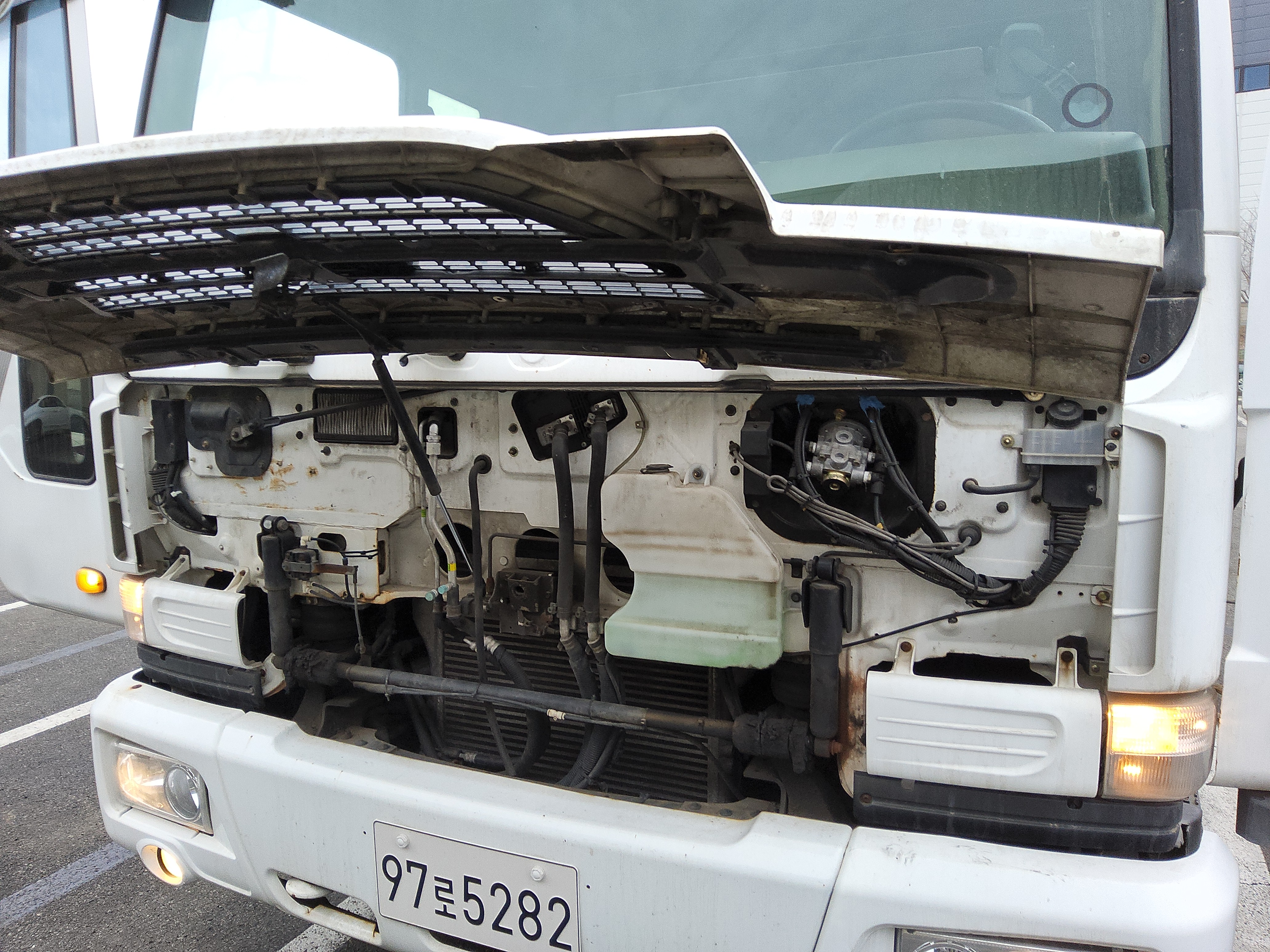 2012 - Tata Daewoo Mid-size Truck