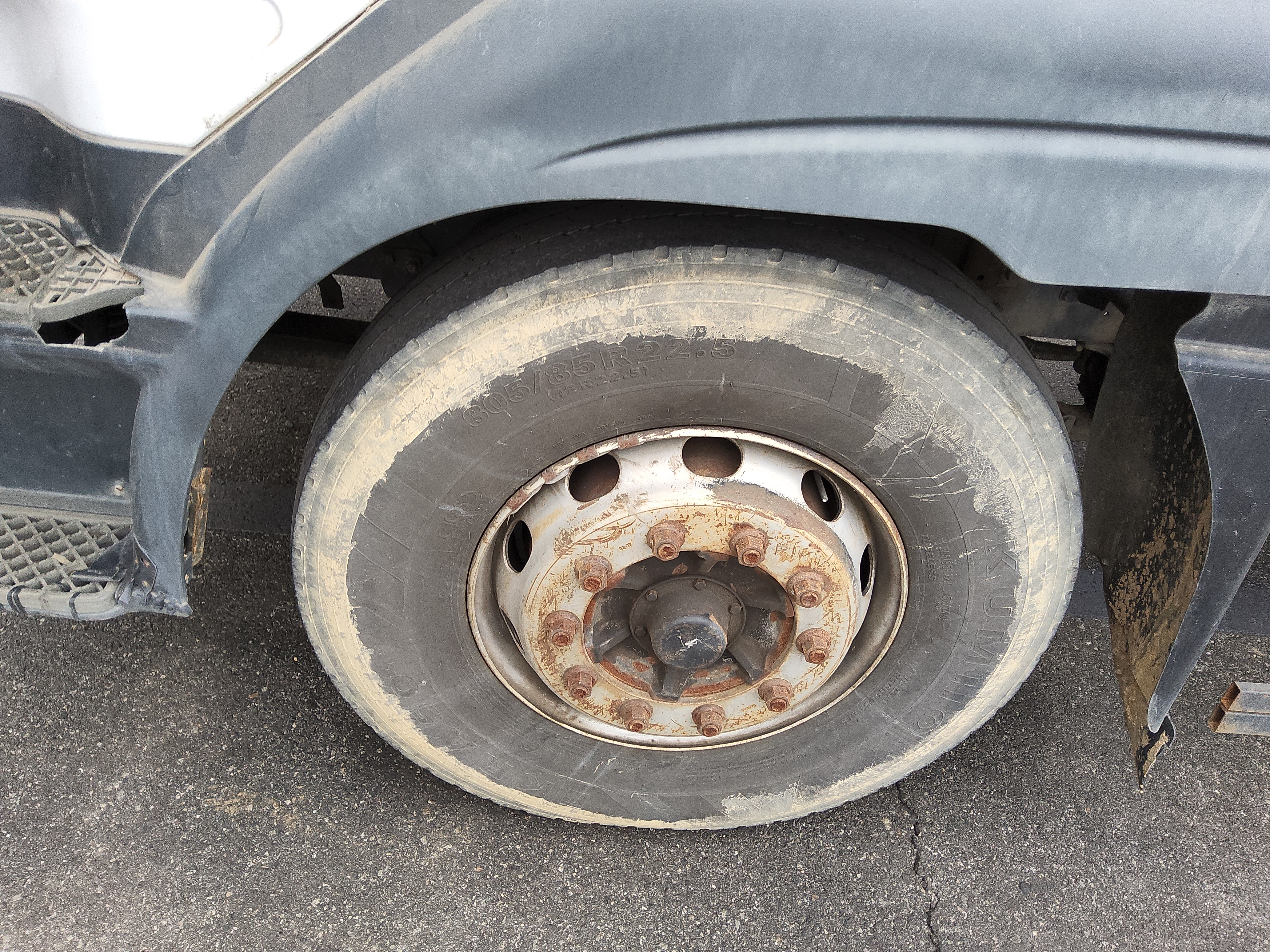 2012 - Tata Daewoo Mid-size Truck