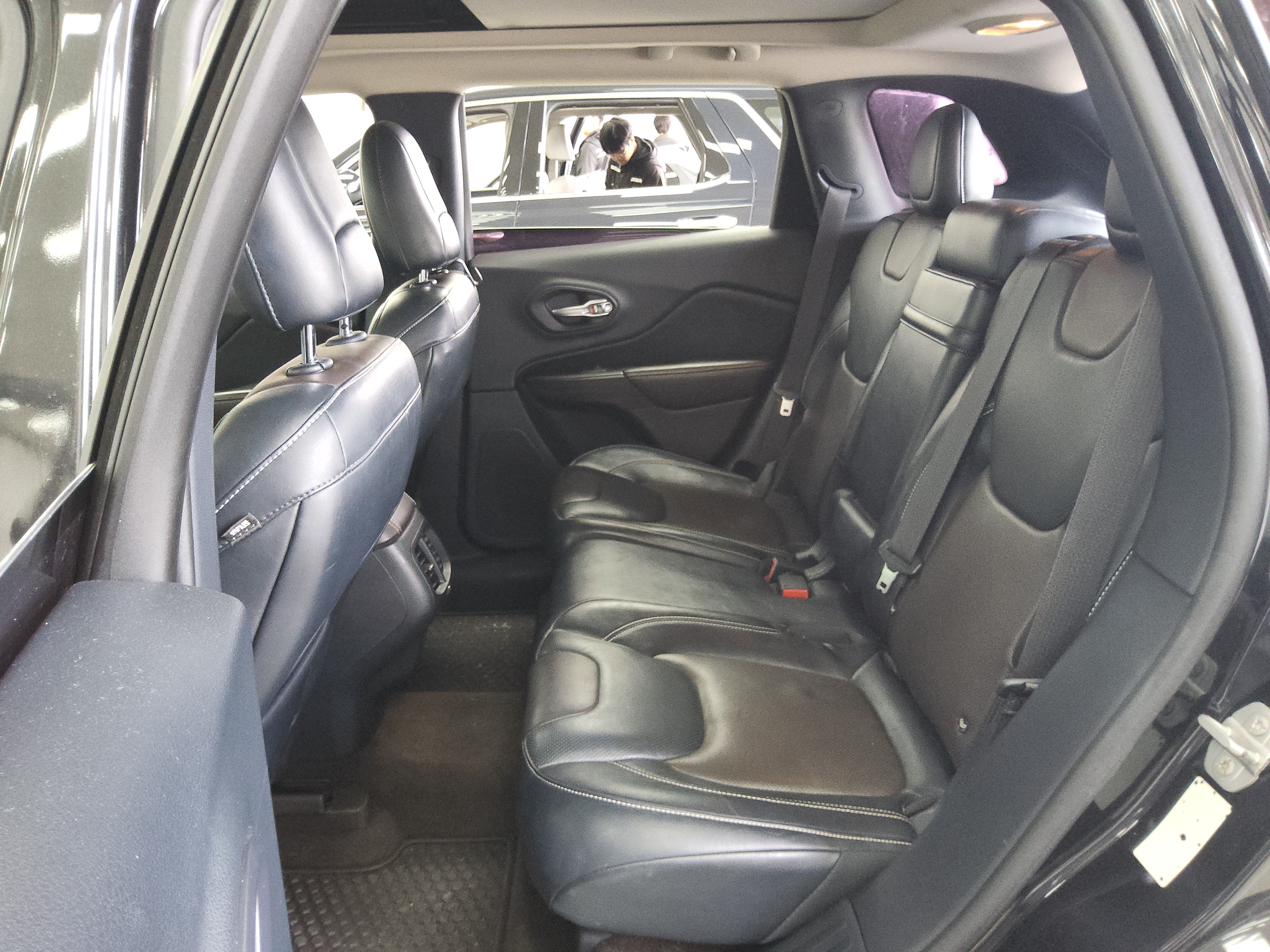 2015 - Jeep Cherokee