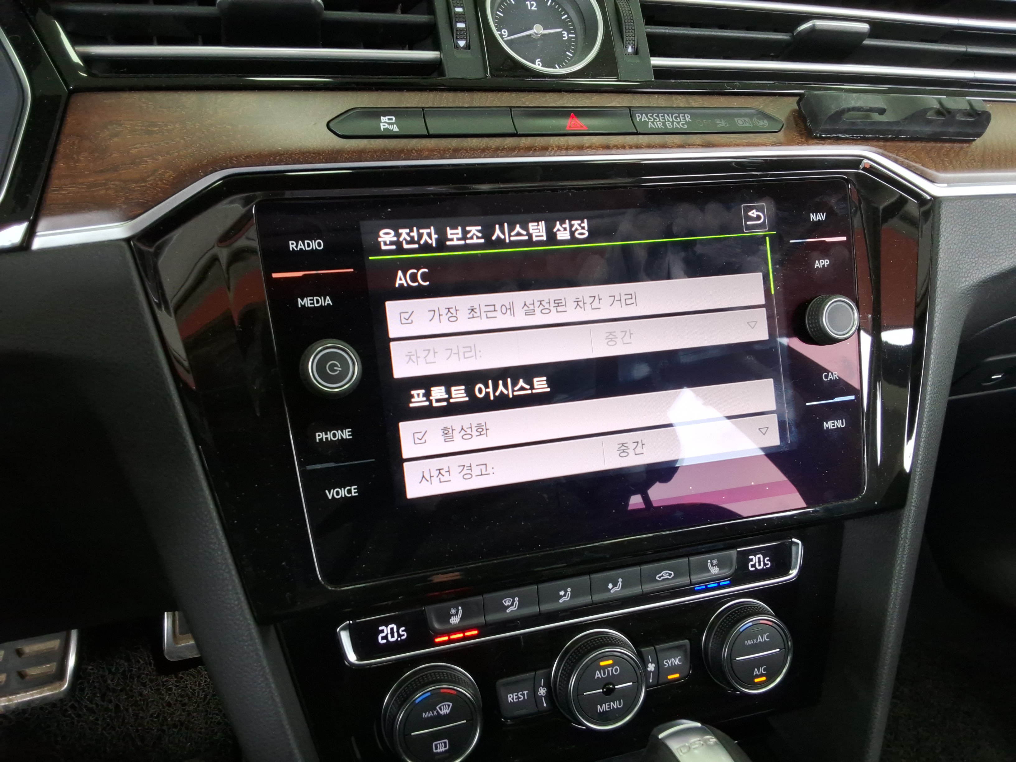 2018 - Volkswagen Passat