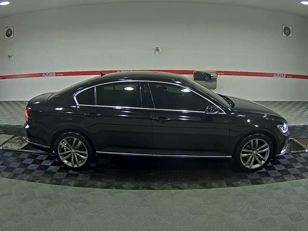 2018 - Volkswagen Passat