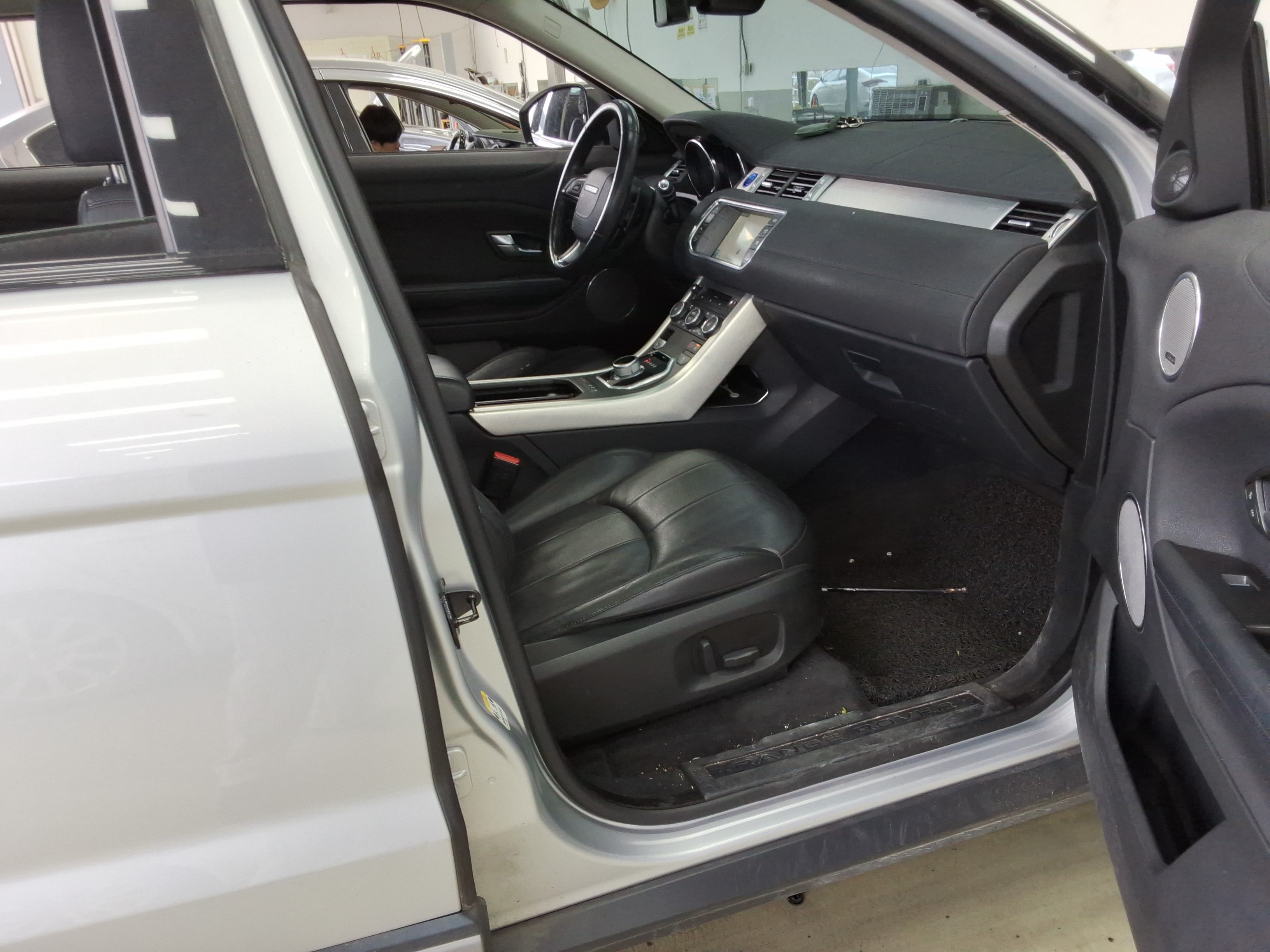 2016 - Land Rover Range Rover