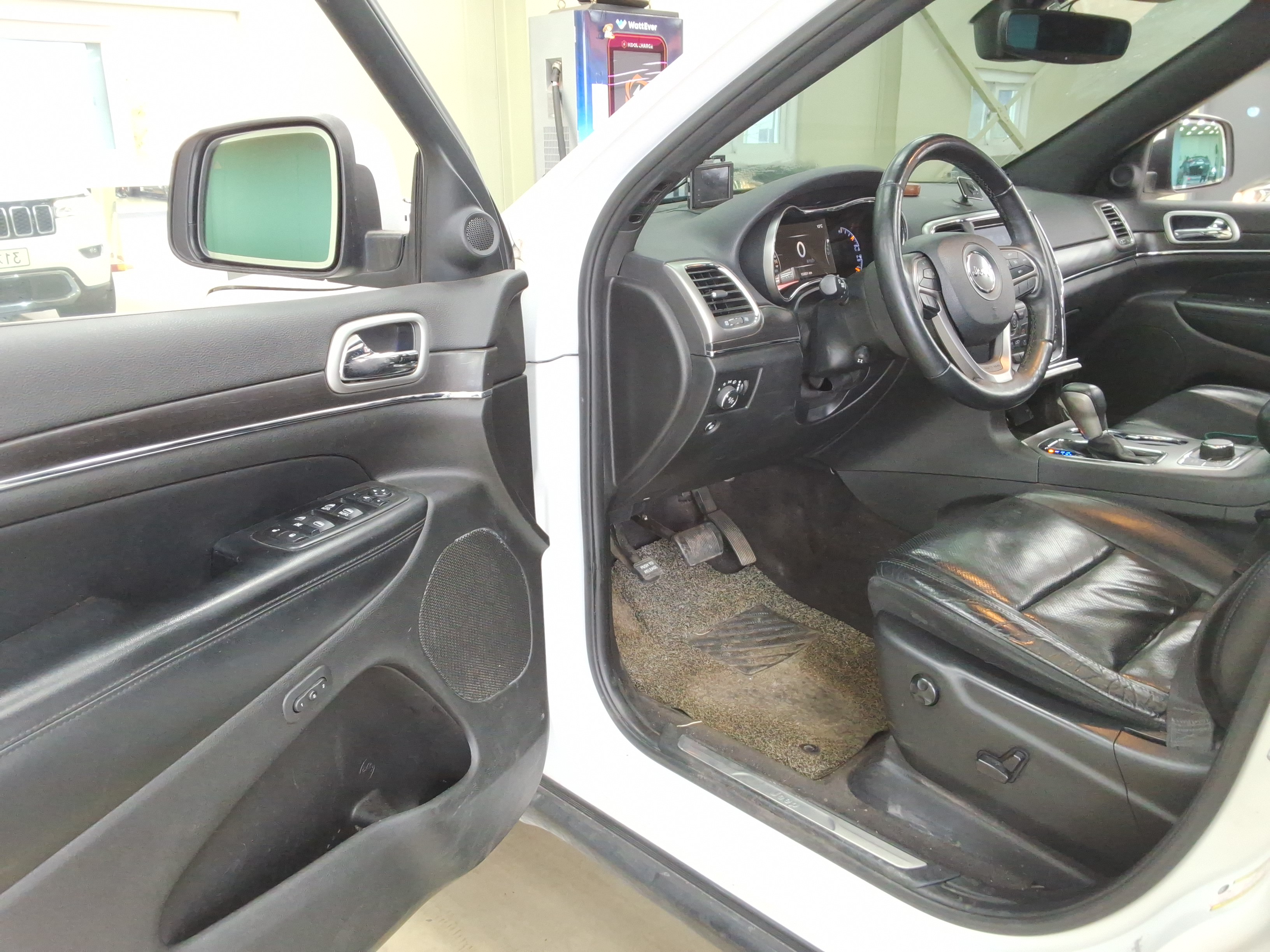 2018 - Jeep Grand Cherokee