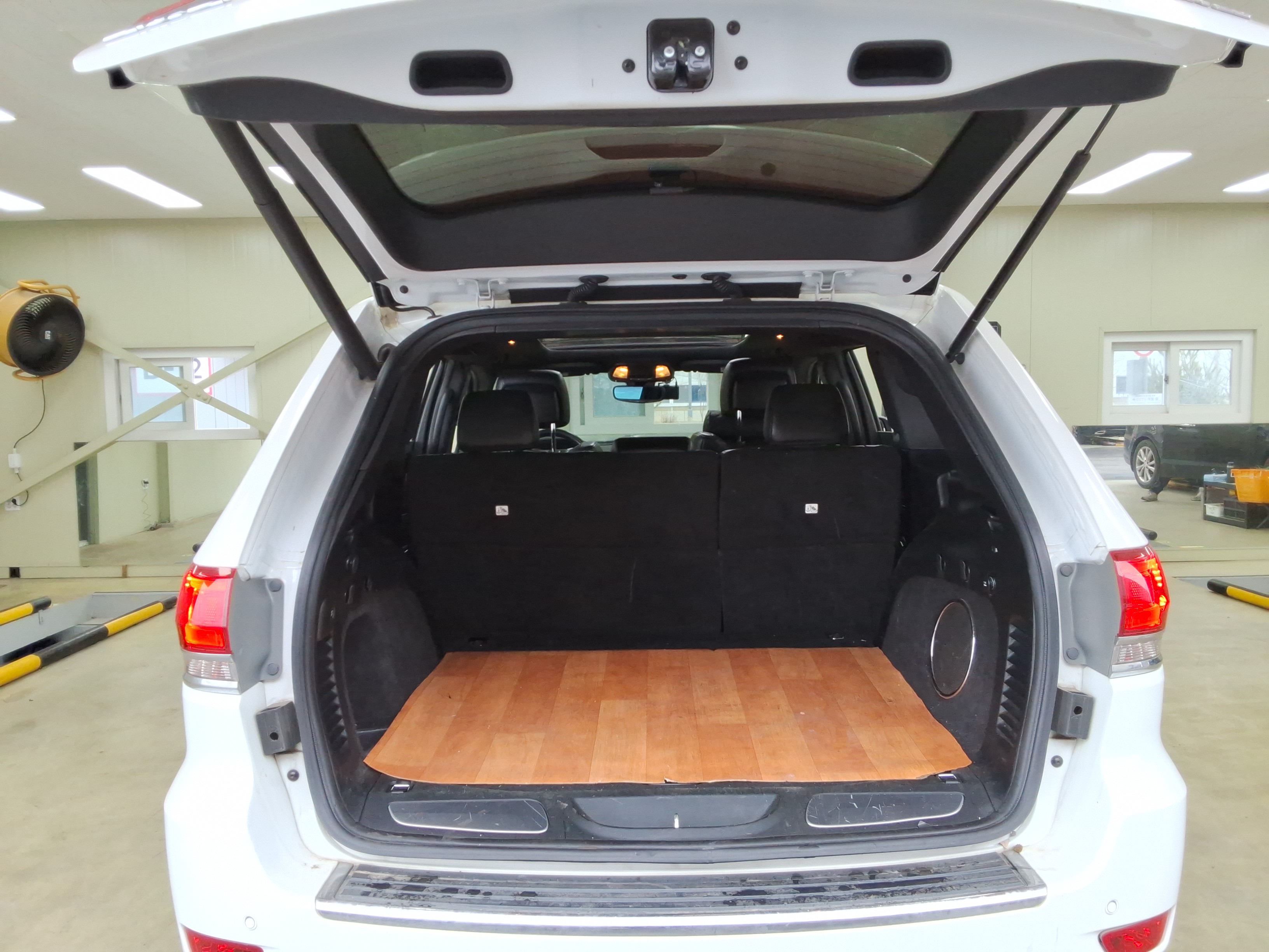 2018 - Jeep Grand Cherokee