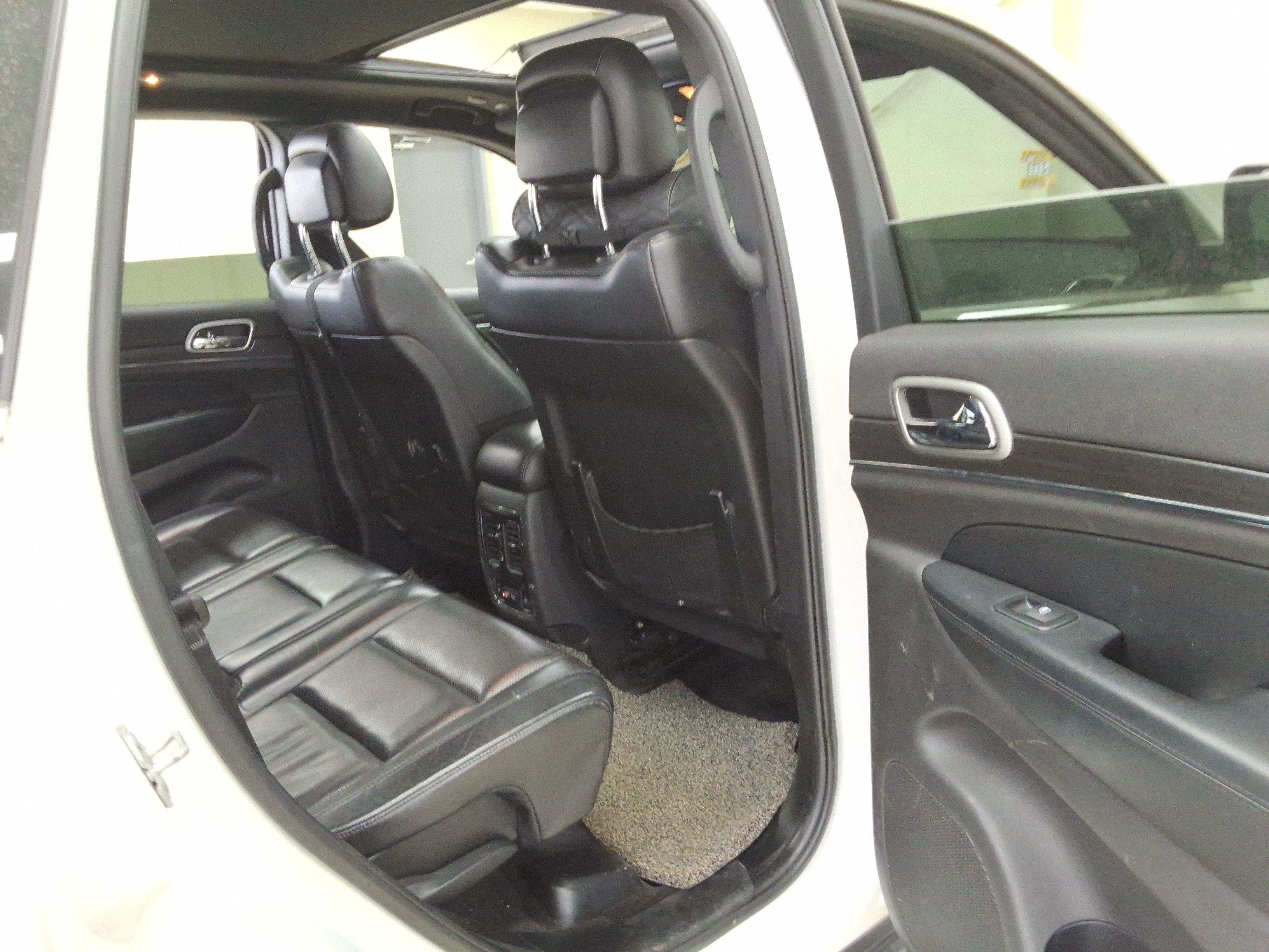 2018 - Jeep Grand Cherokee