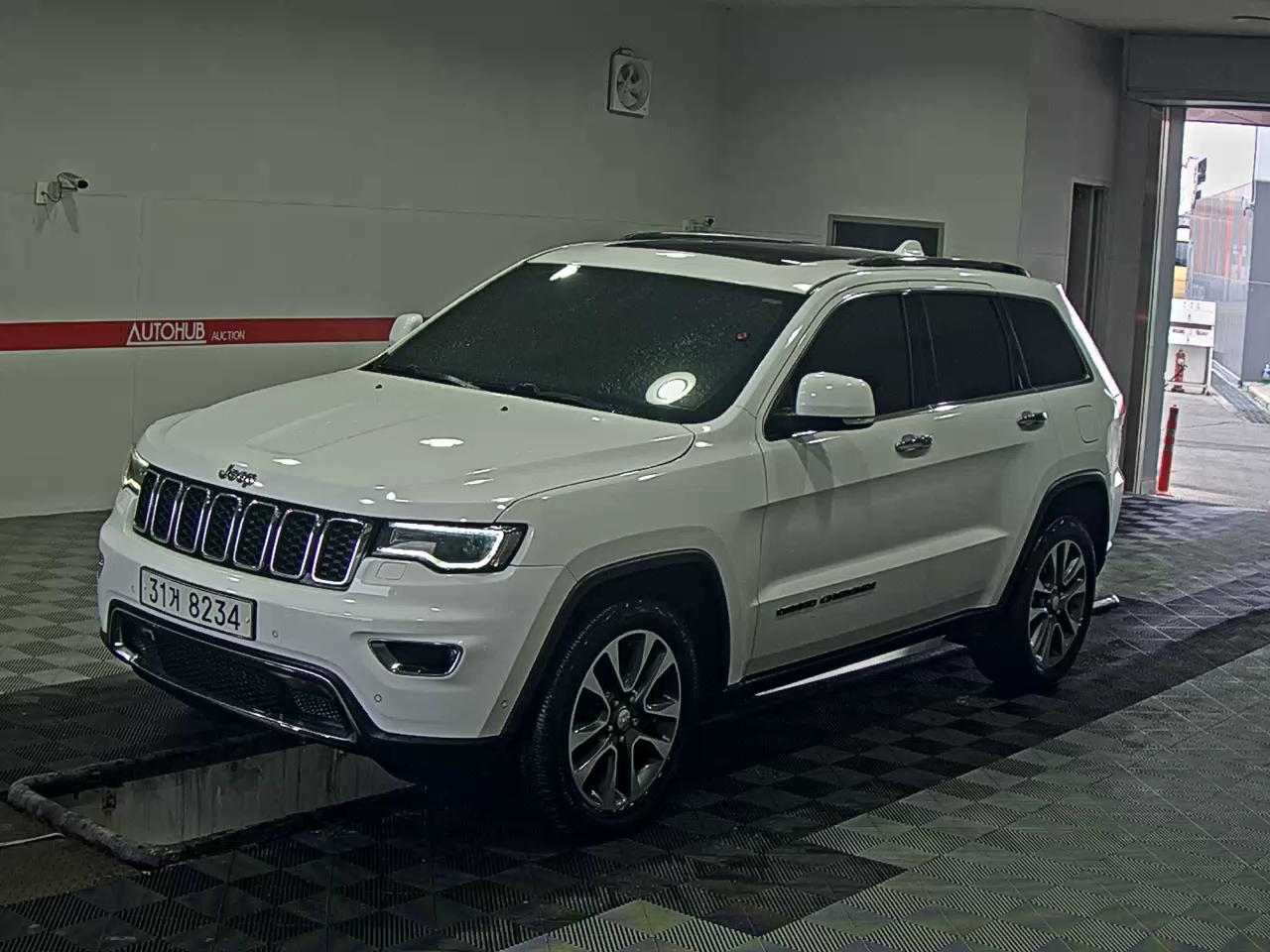 지프 그랜드 체로키 WK2