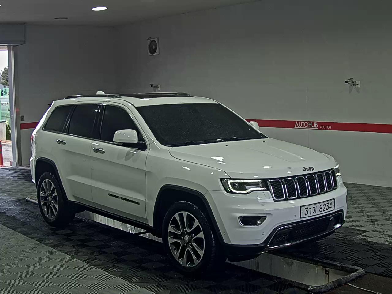 2018 - Jeep Grand Cherokee