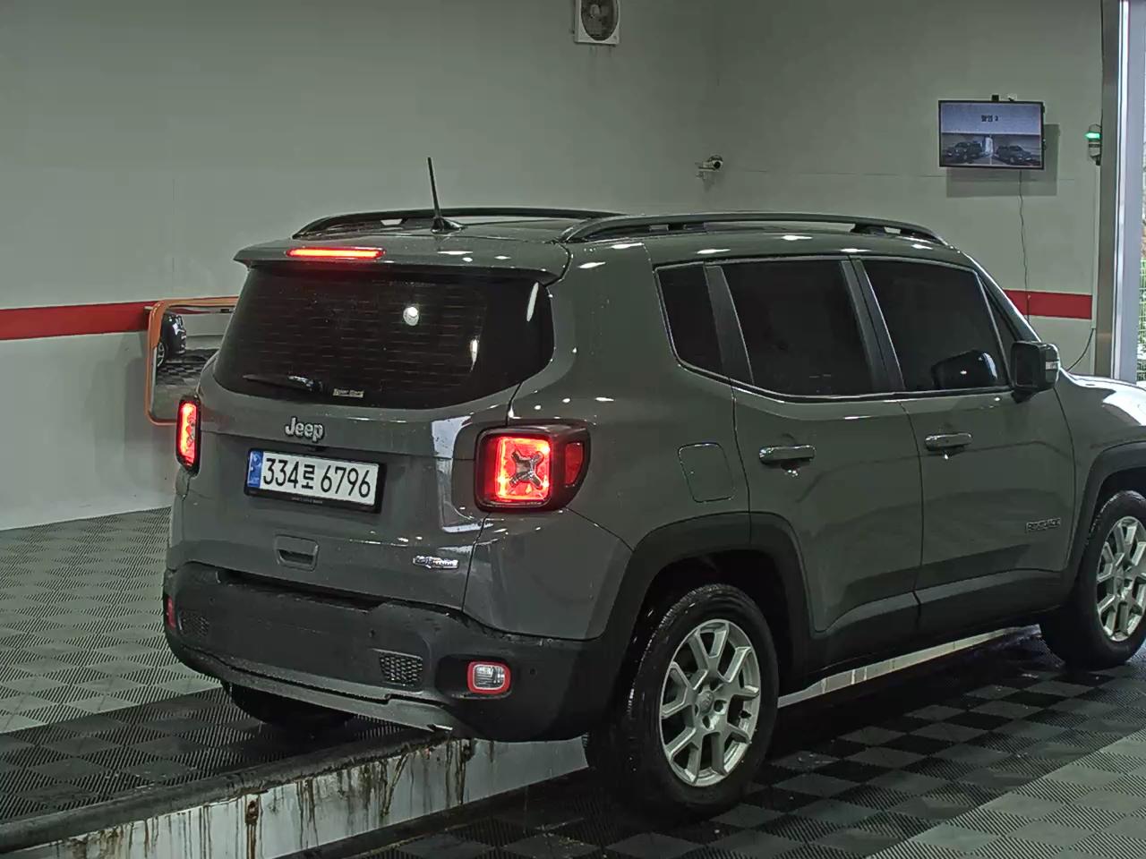 2020 - Jeep Renegade