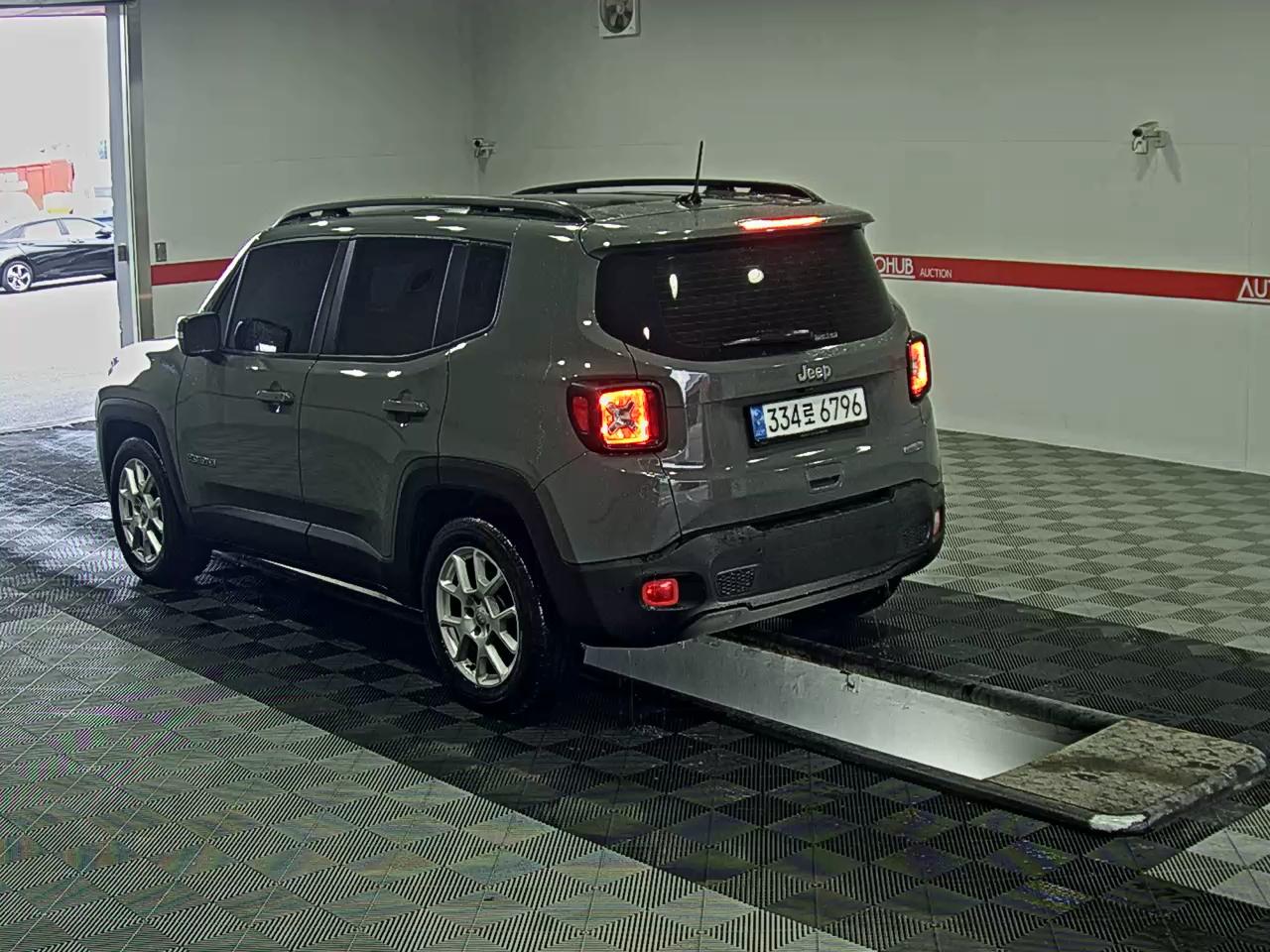 2020 - Jeep Renegade