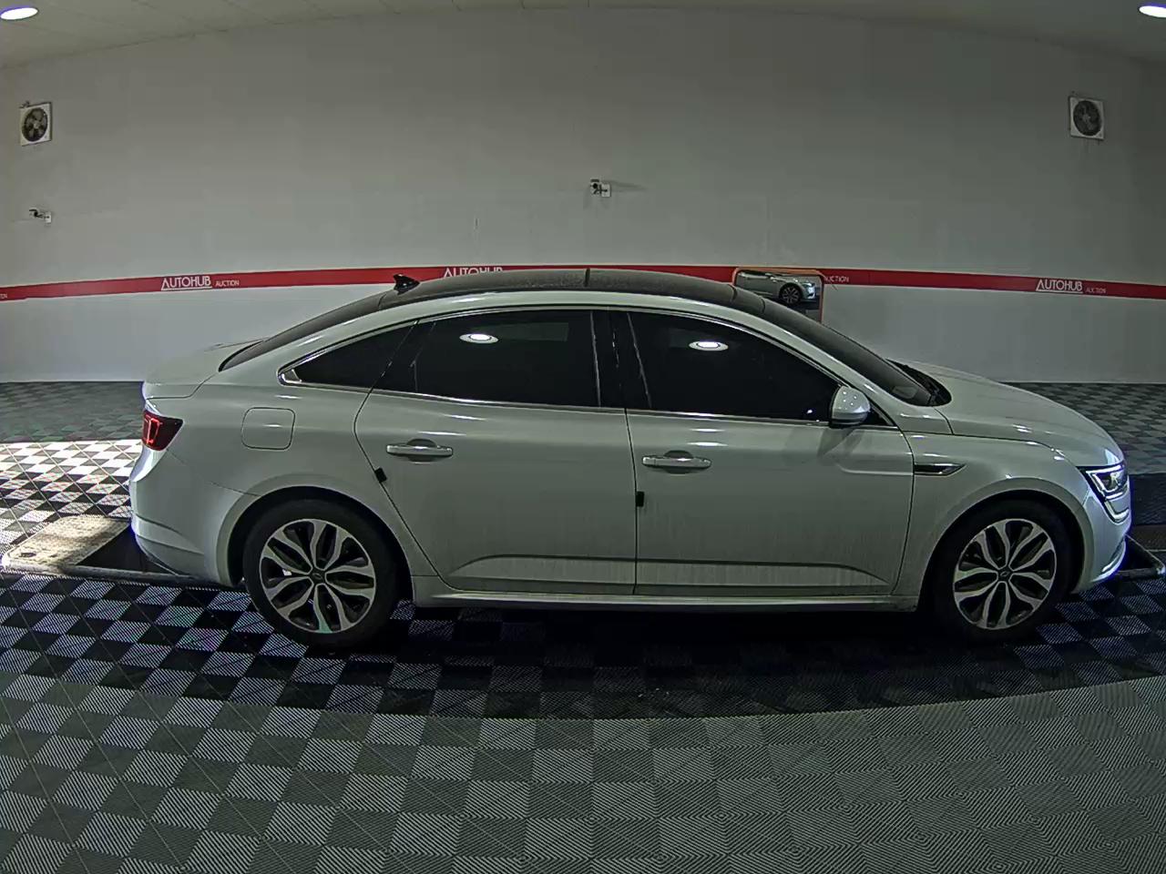 2017 - Renault Samsung SM6