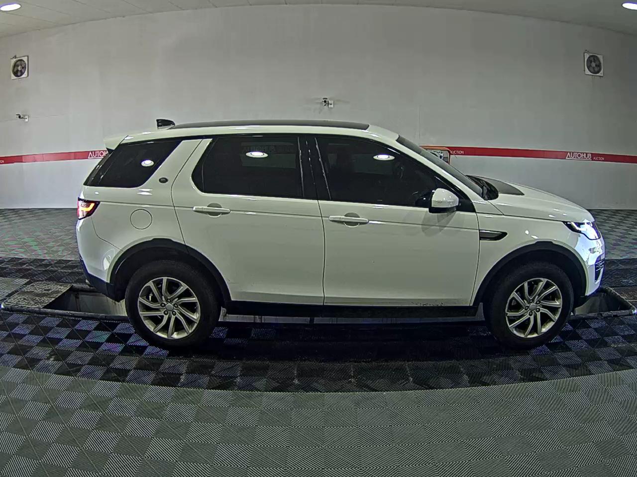 2019 - Land Rover Discovery