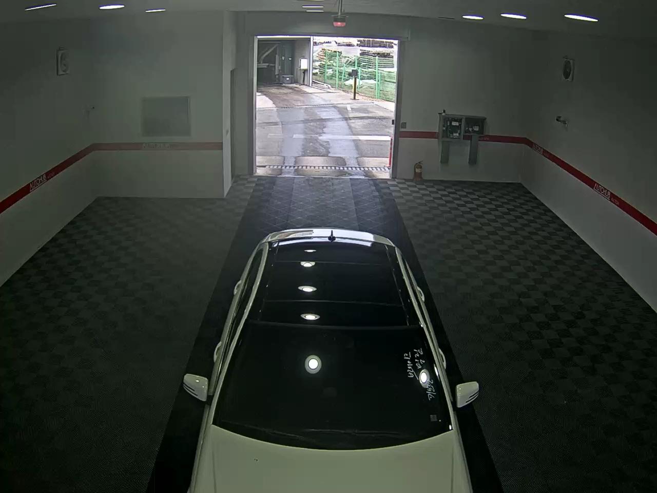 2011 - Mercedes-Benz C200