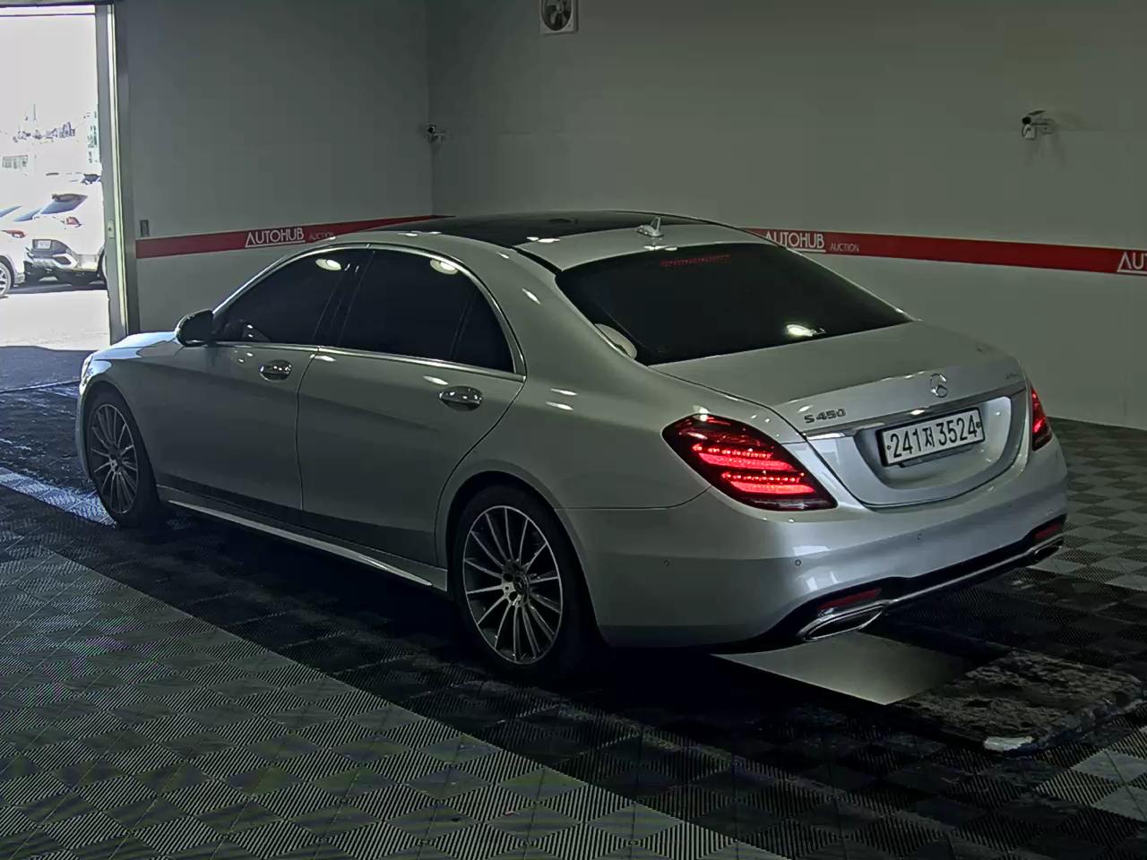 2018 - Mercedes-Benz S450L